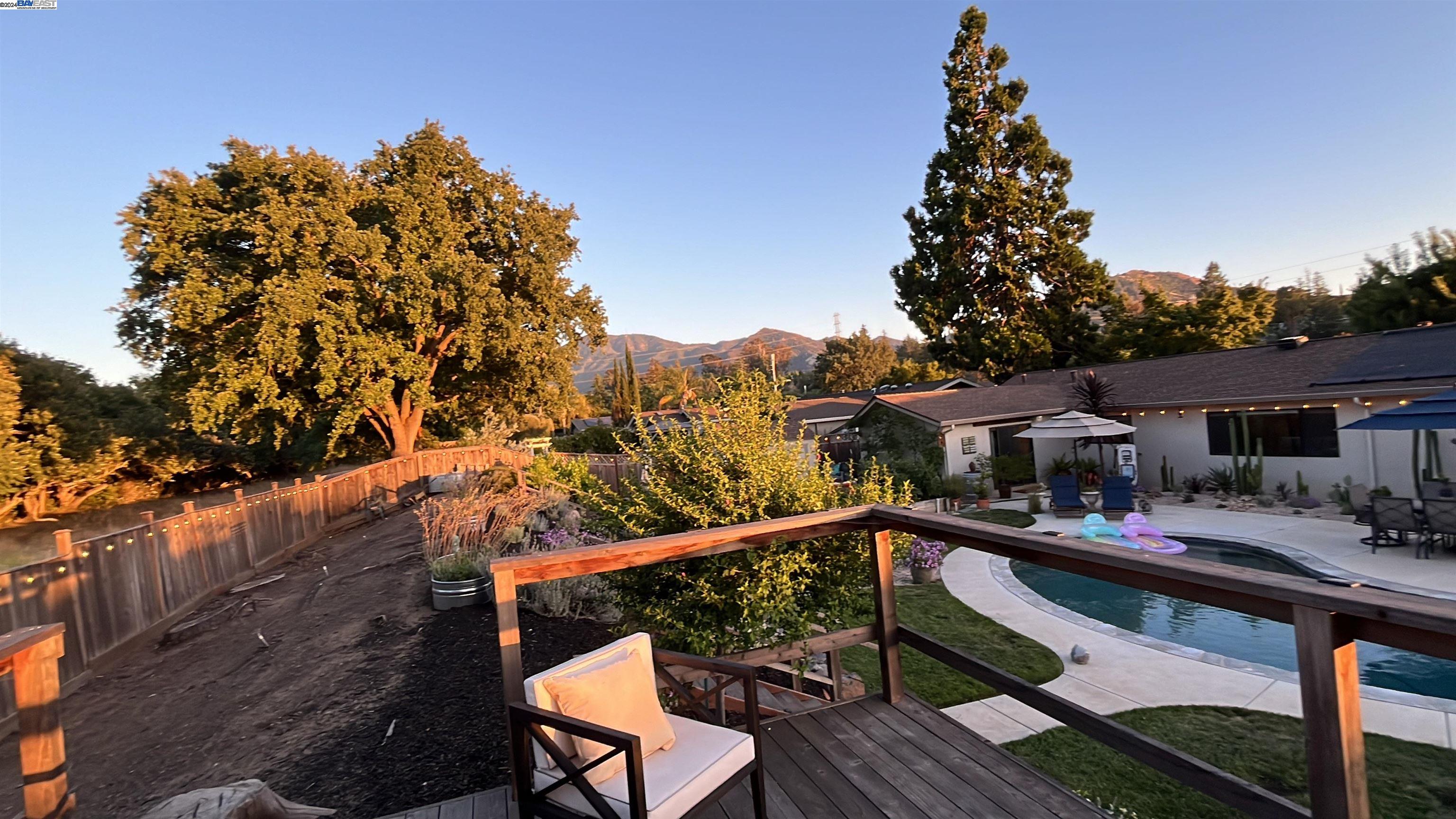 5929 Cardinet Dr