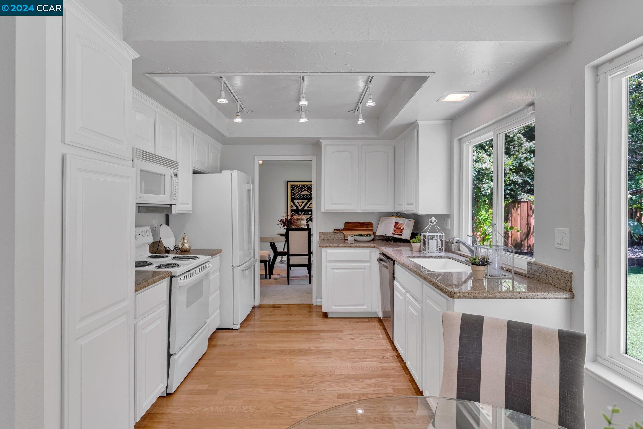 1362 Sussex Way