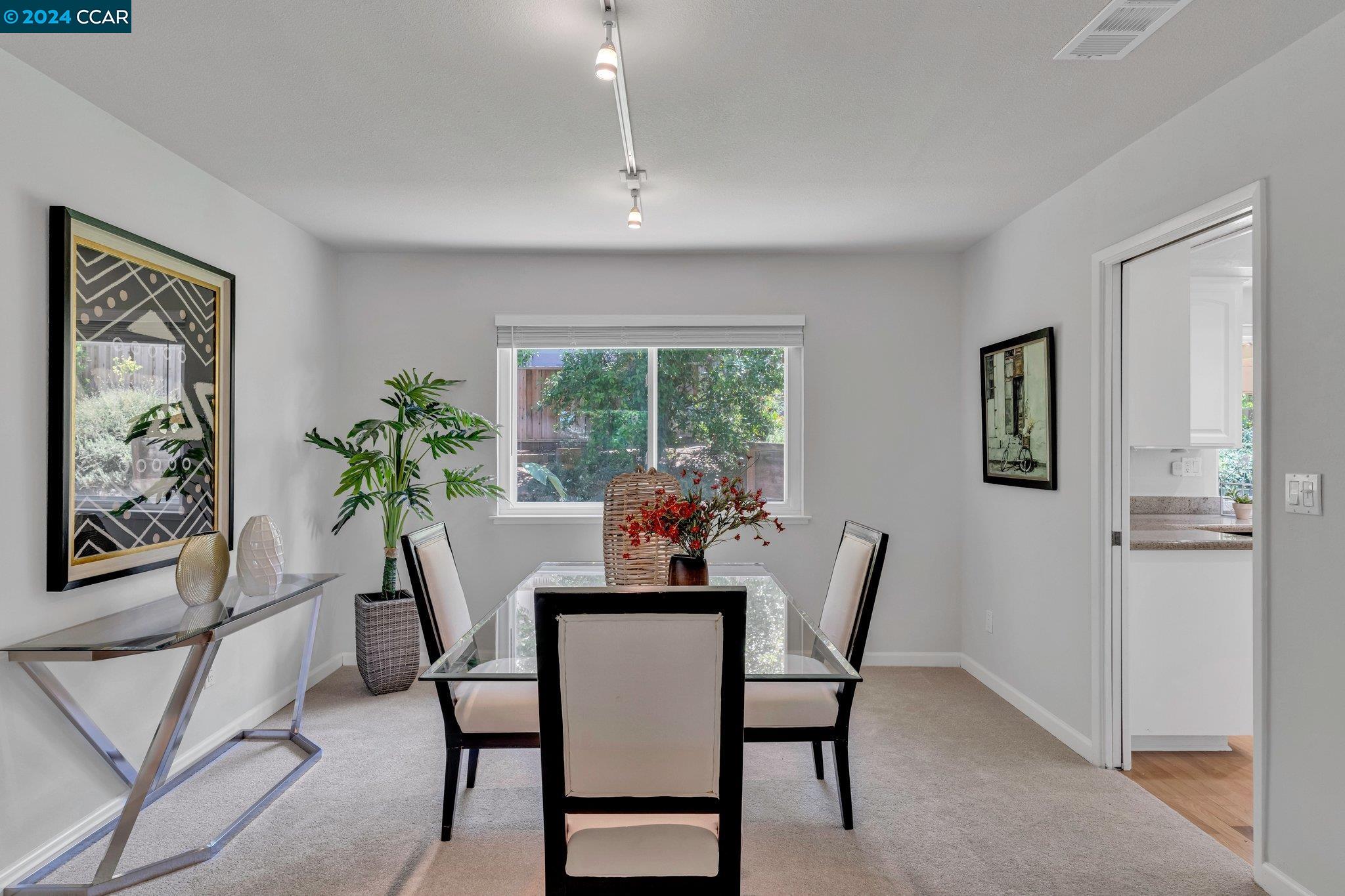 1362 Sussex Way