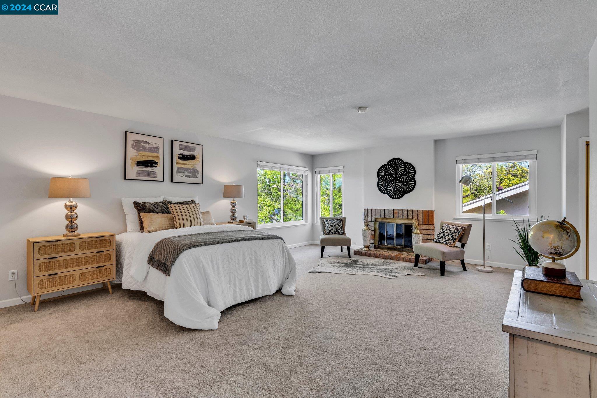 1362 Sussex Way