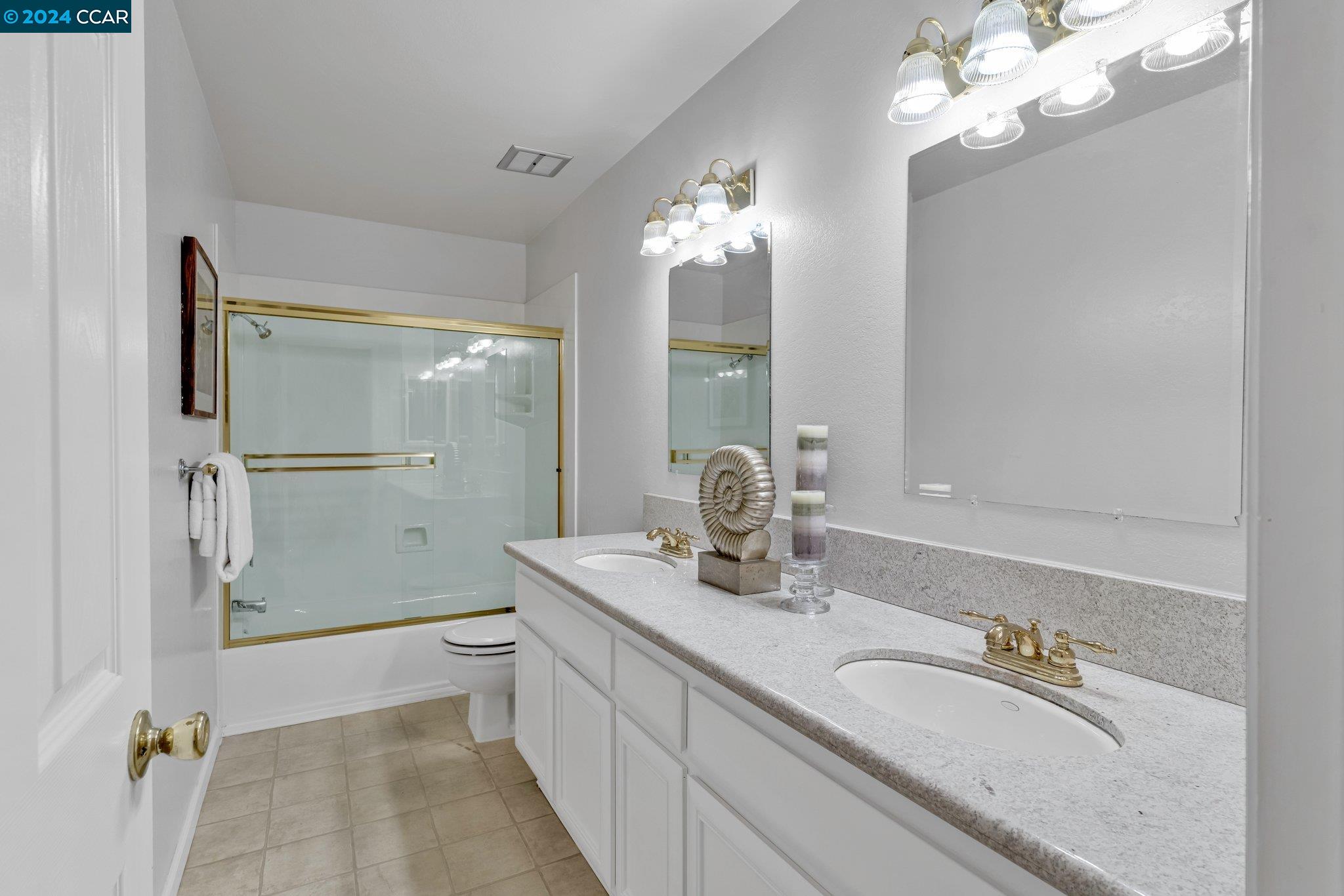 1362 Sussex Way