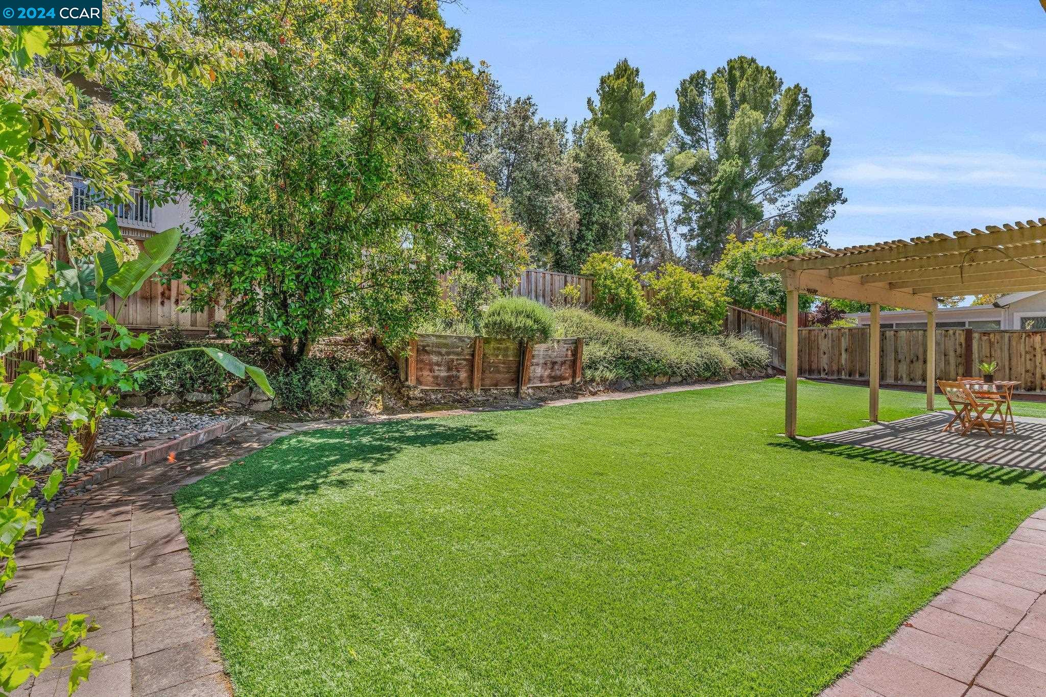 1362 Sussex Way