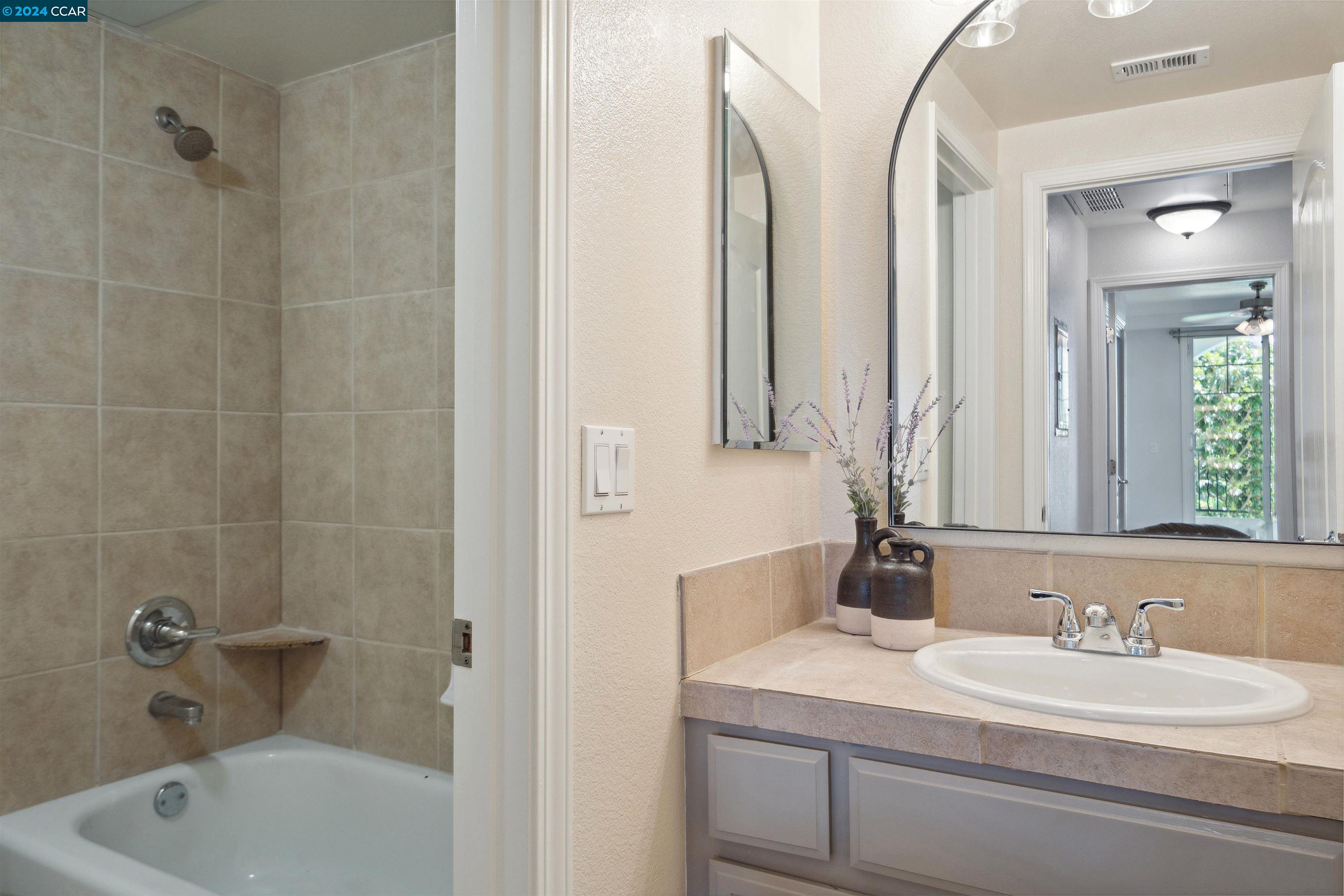 4256 Clarinbridge Cir