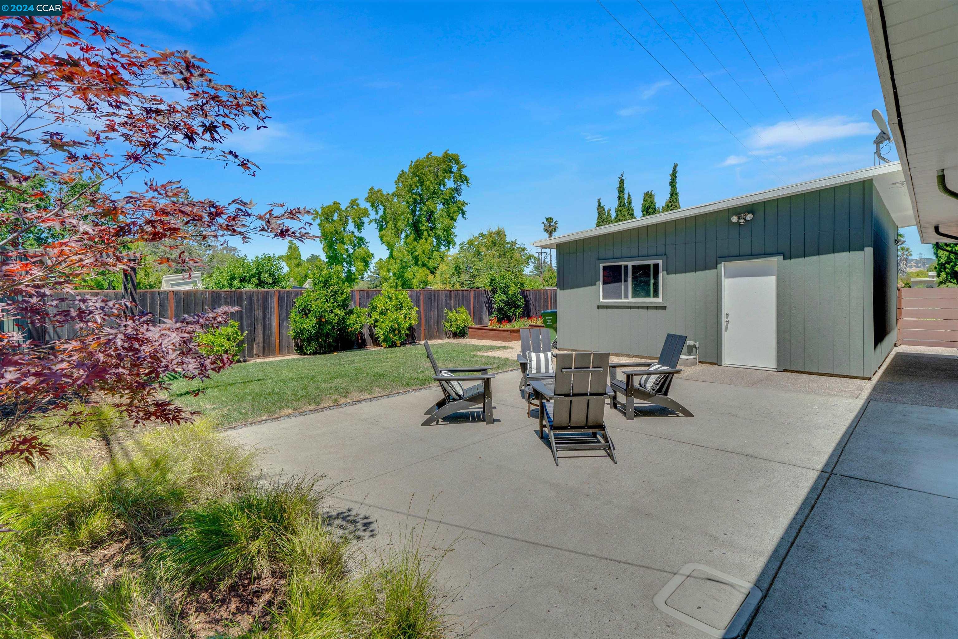 196 Los Cerros Ave