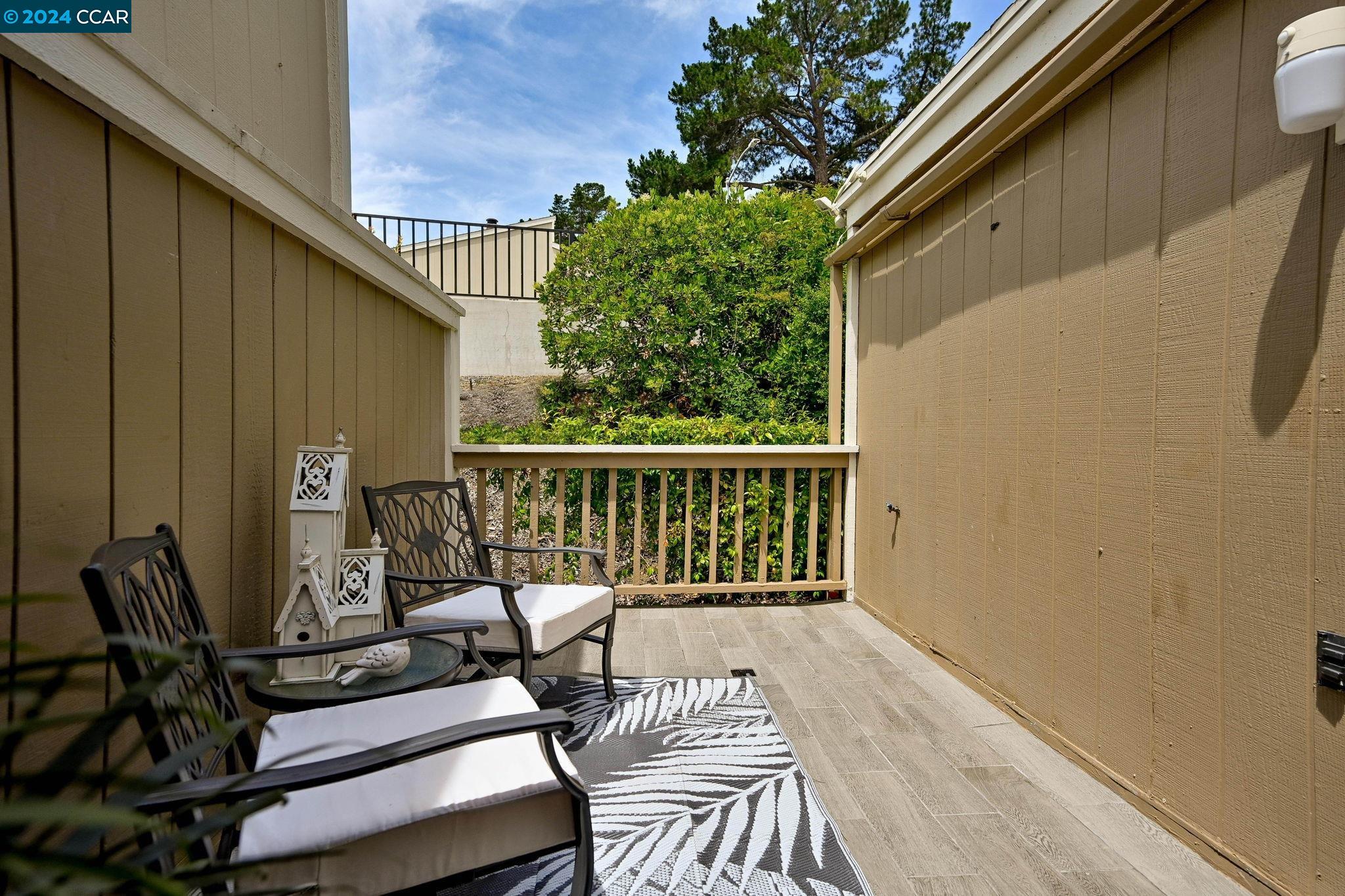 429 Ridgeview Dr