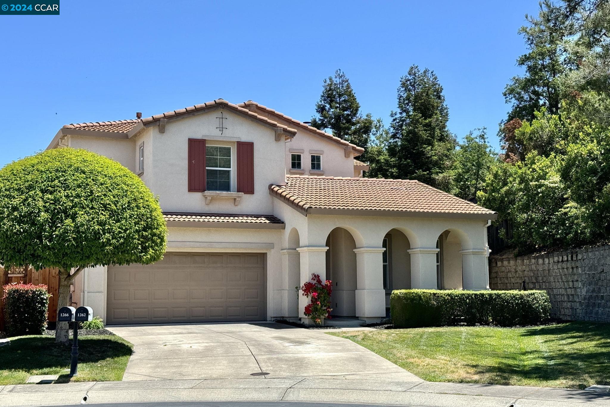 1262 Peregrine Ct