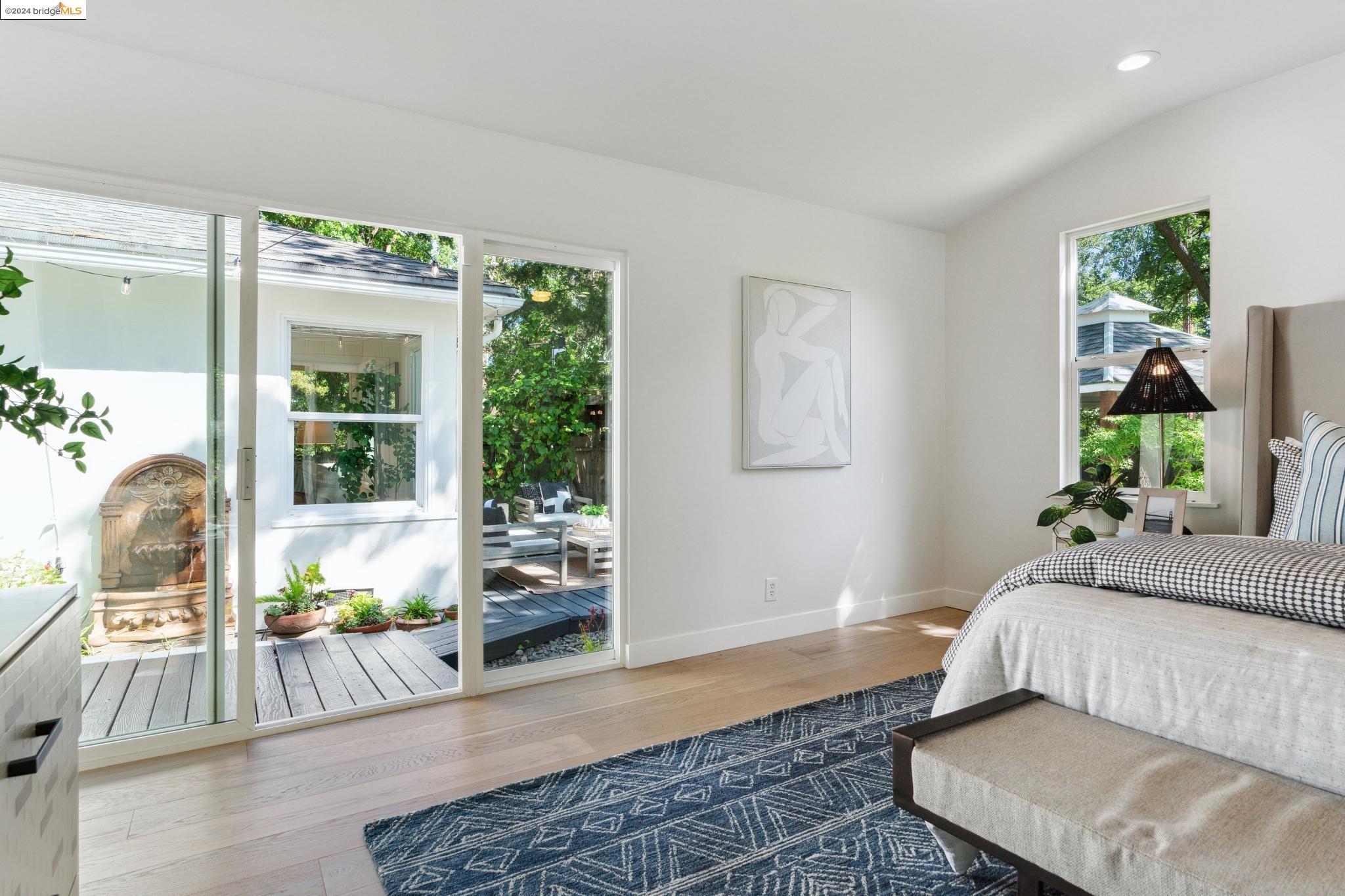 1005 Homestead Ave