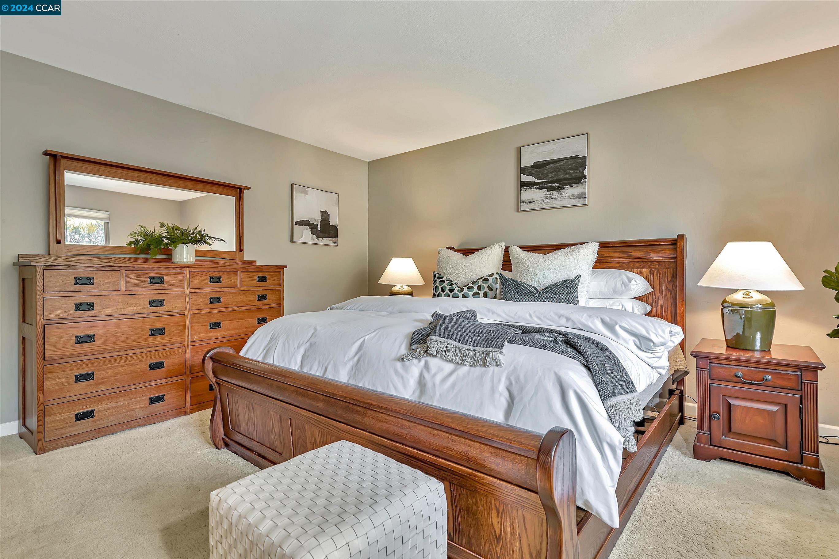 1677 Countrywood Ct