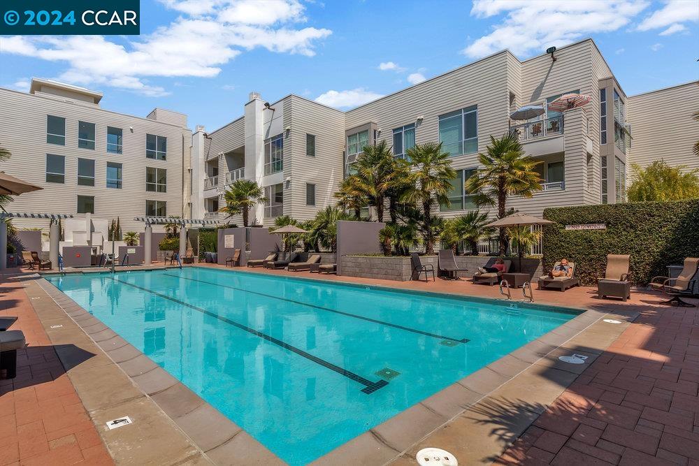 1655 N California # 332