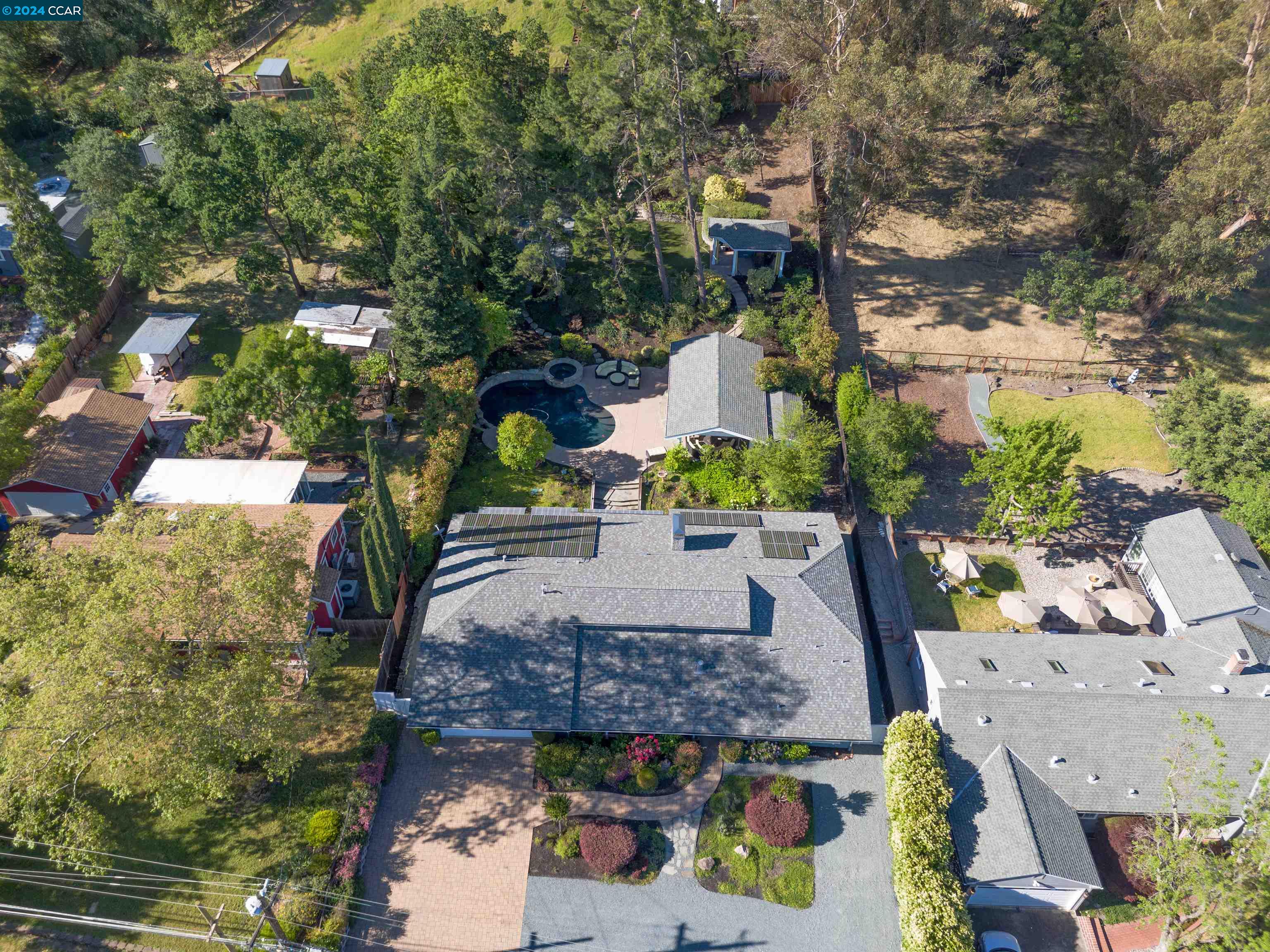 2177 Stewart Ave
