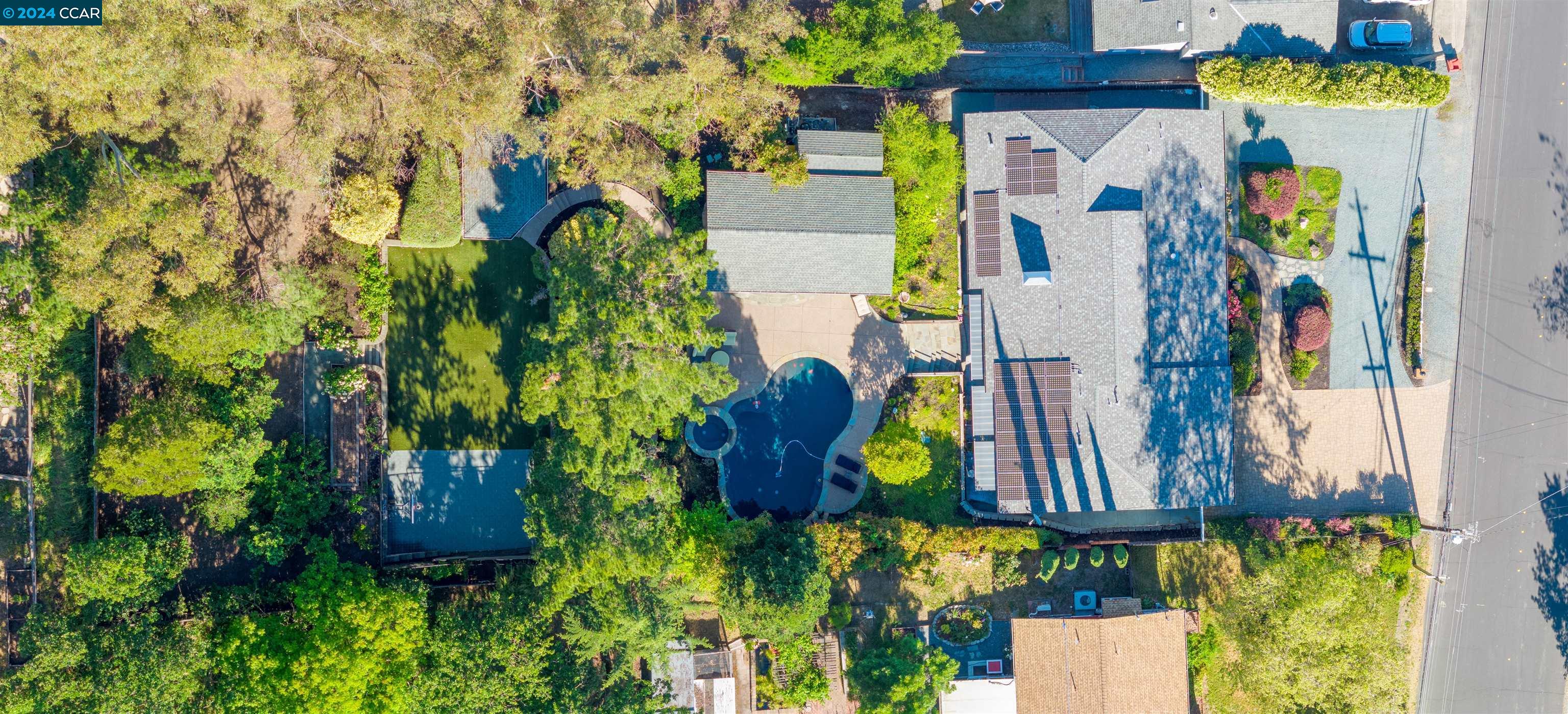 2177 Stewart Ave