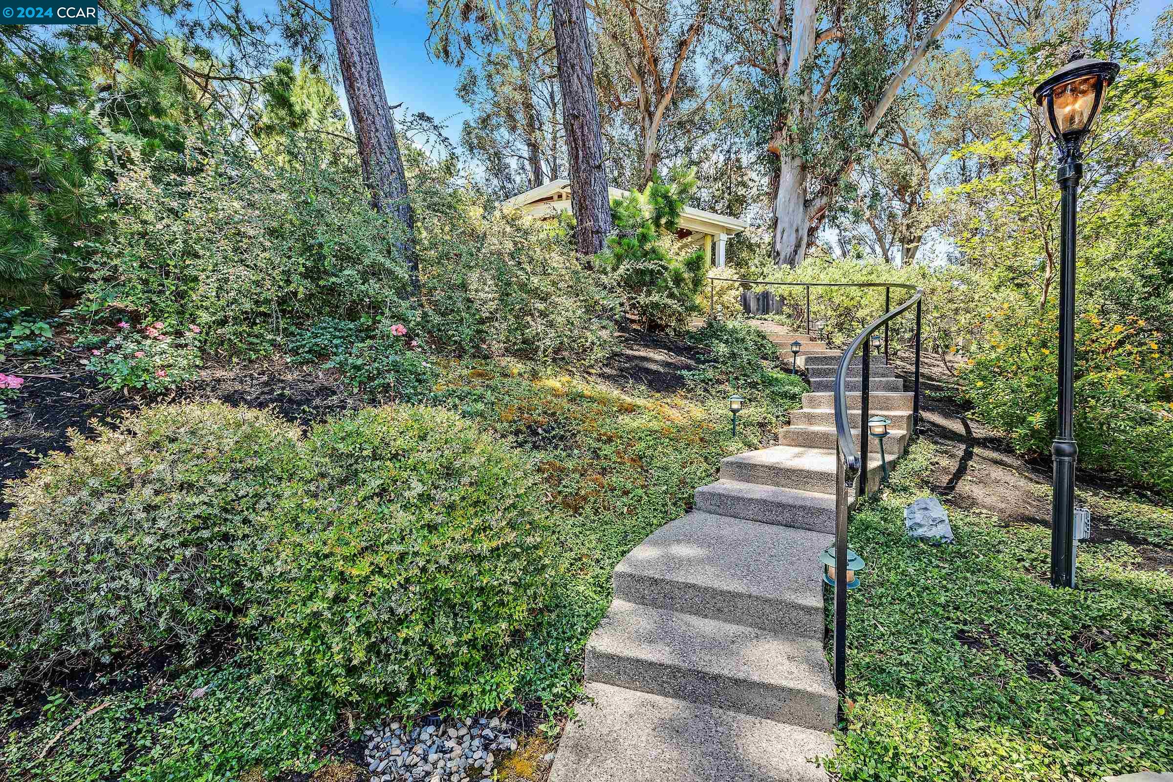 2177 Stewart Ave