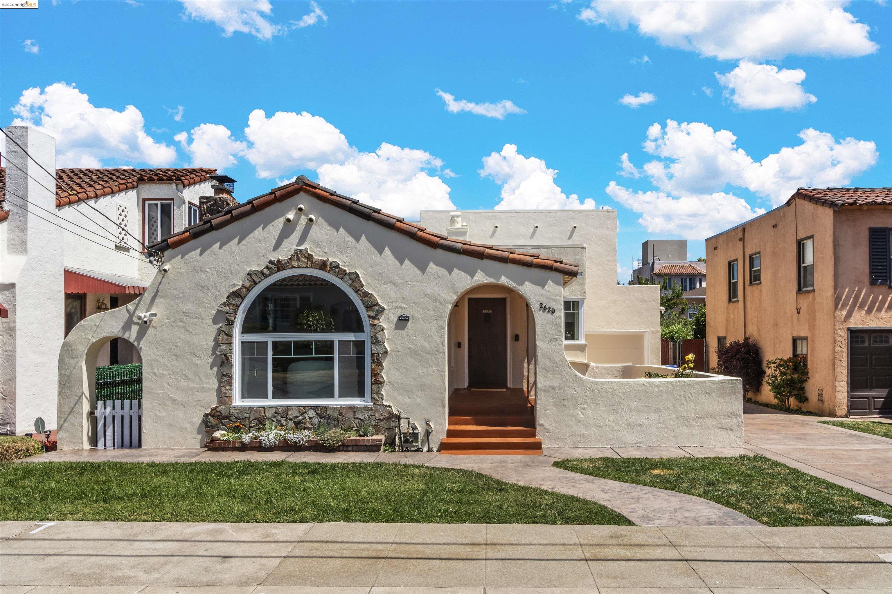 2620 Beal Ave