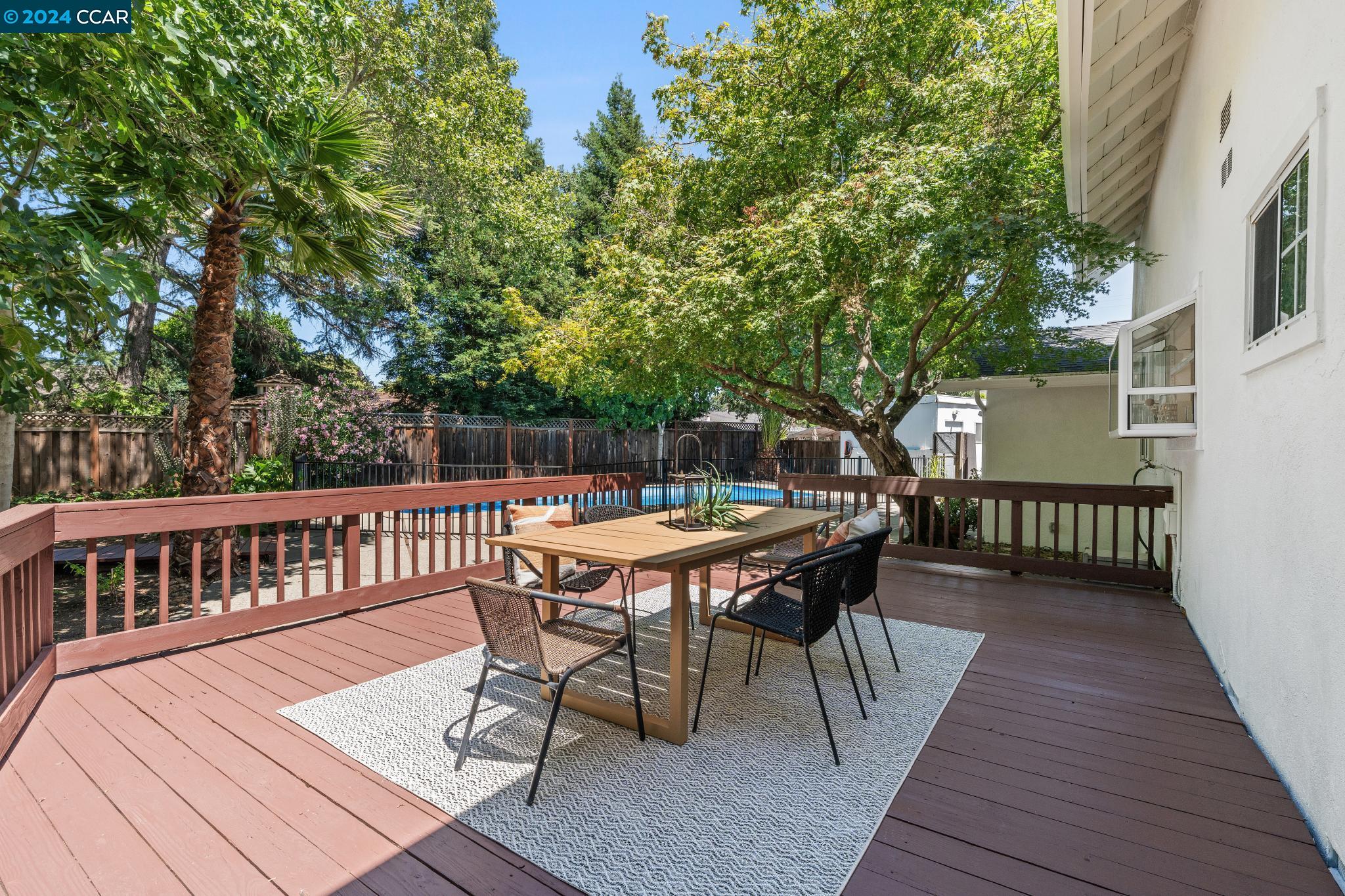 952 Nuala Ct