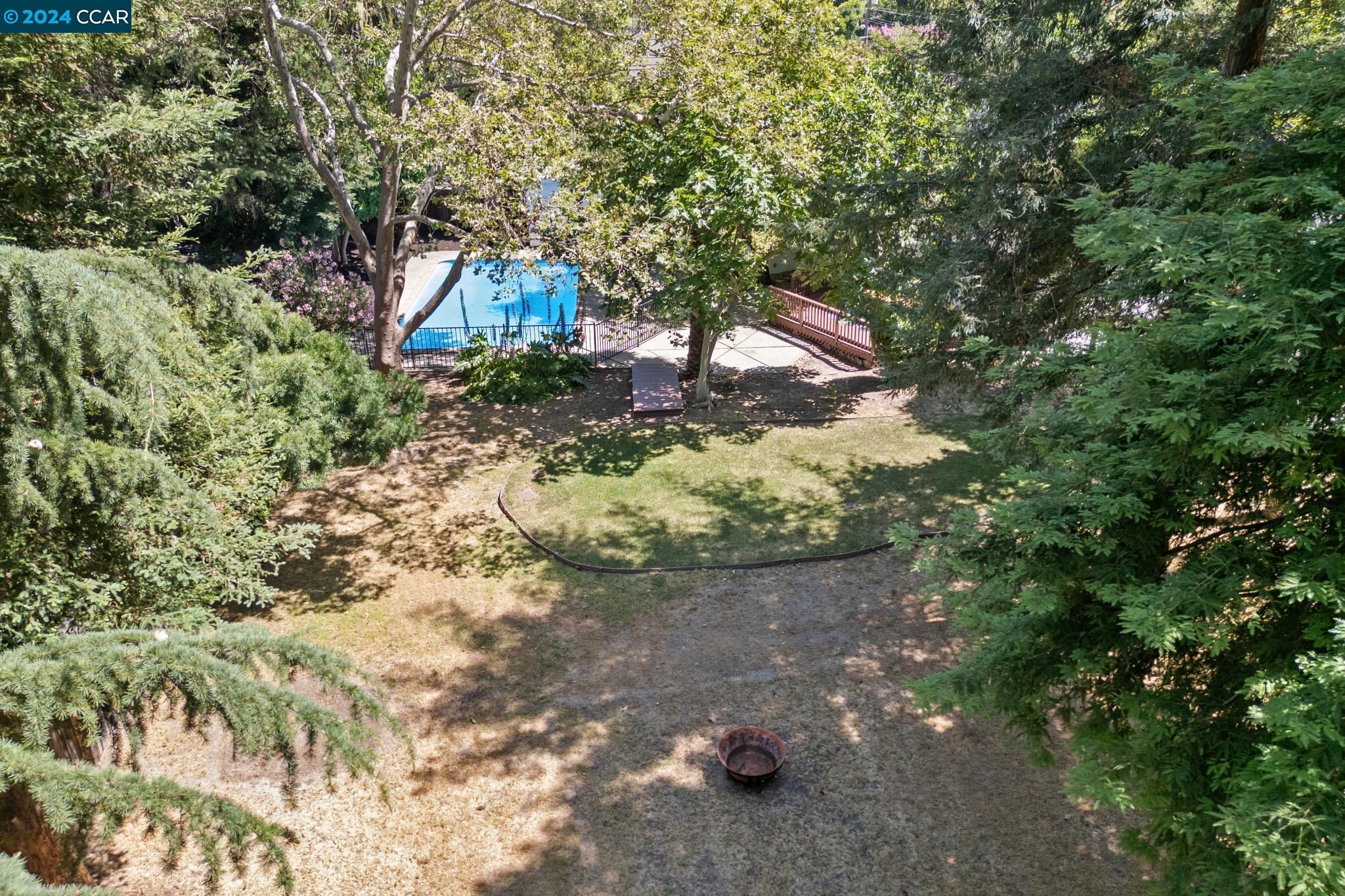 952 Nuala Ct