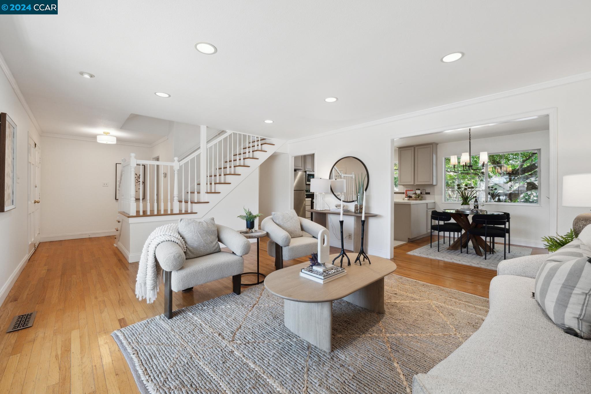 952 Nuala Ct