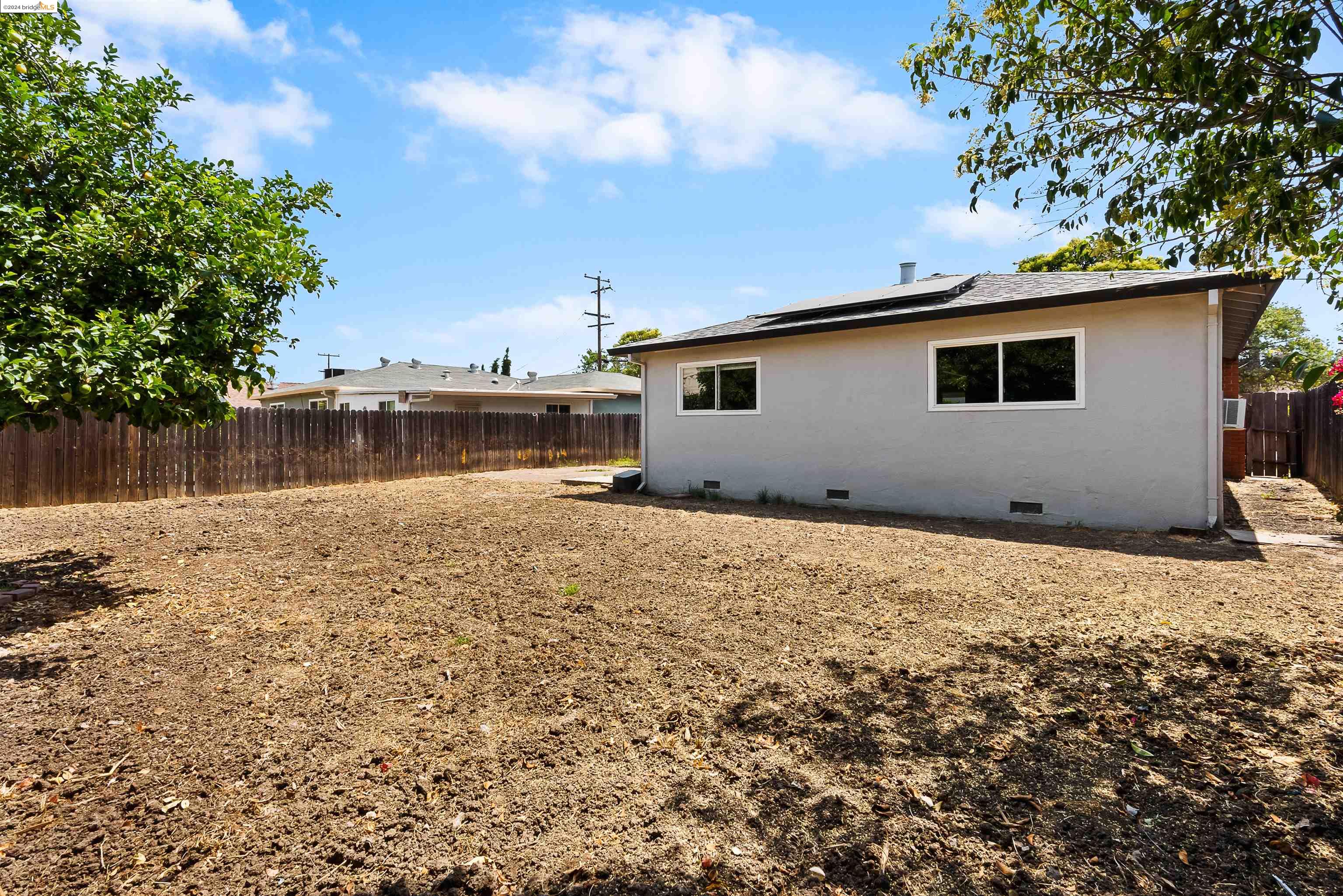 3748 Glacier Dr