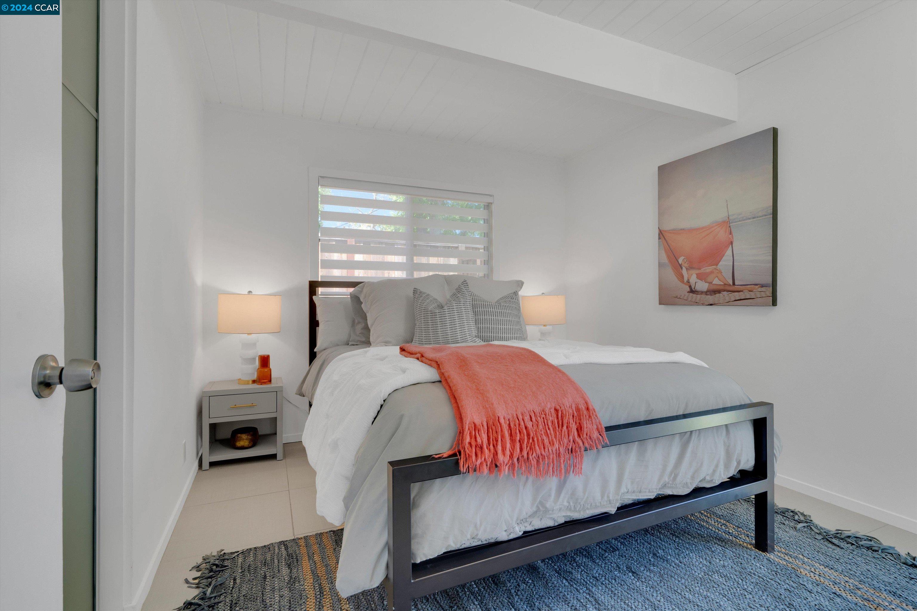 2715 San Carlos Dr