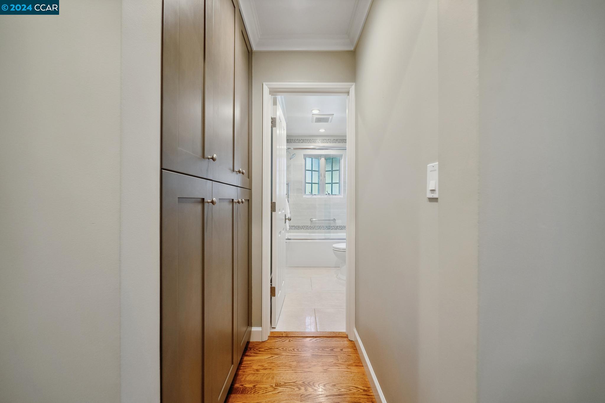 17 Hammond Pl