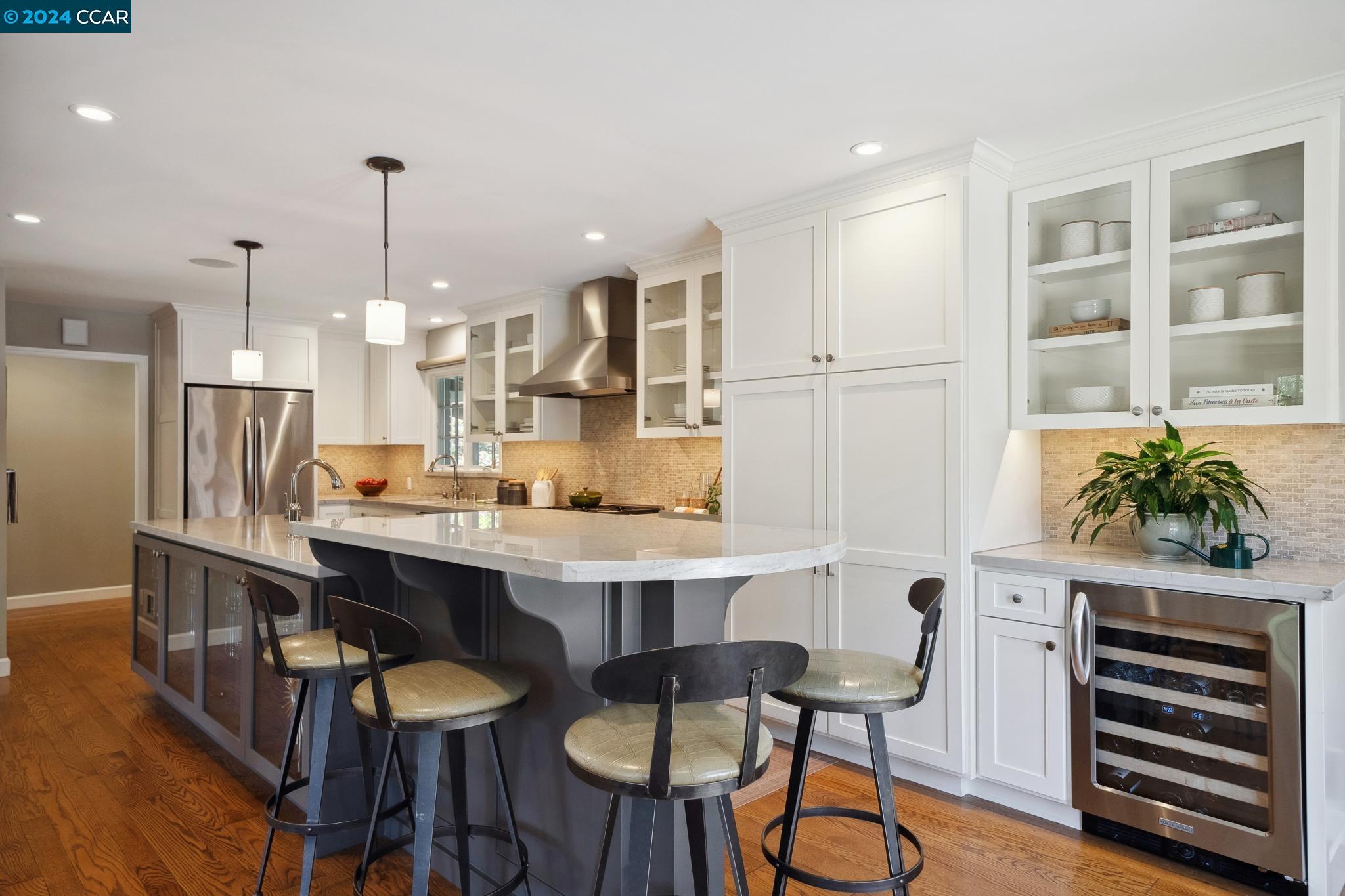 17 Hammond Pl