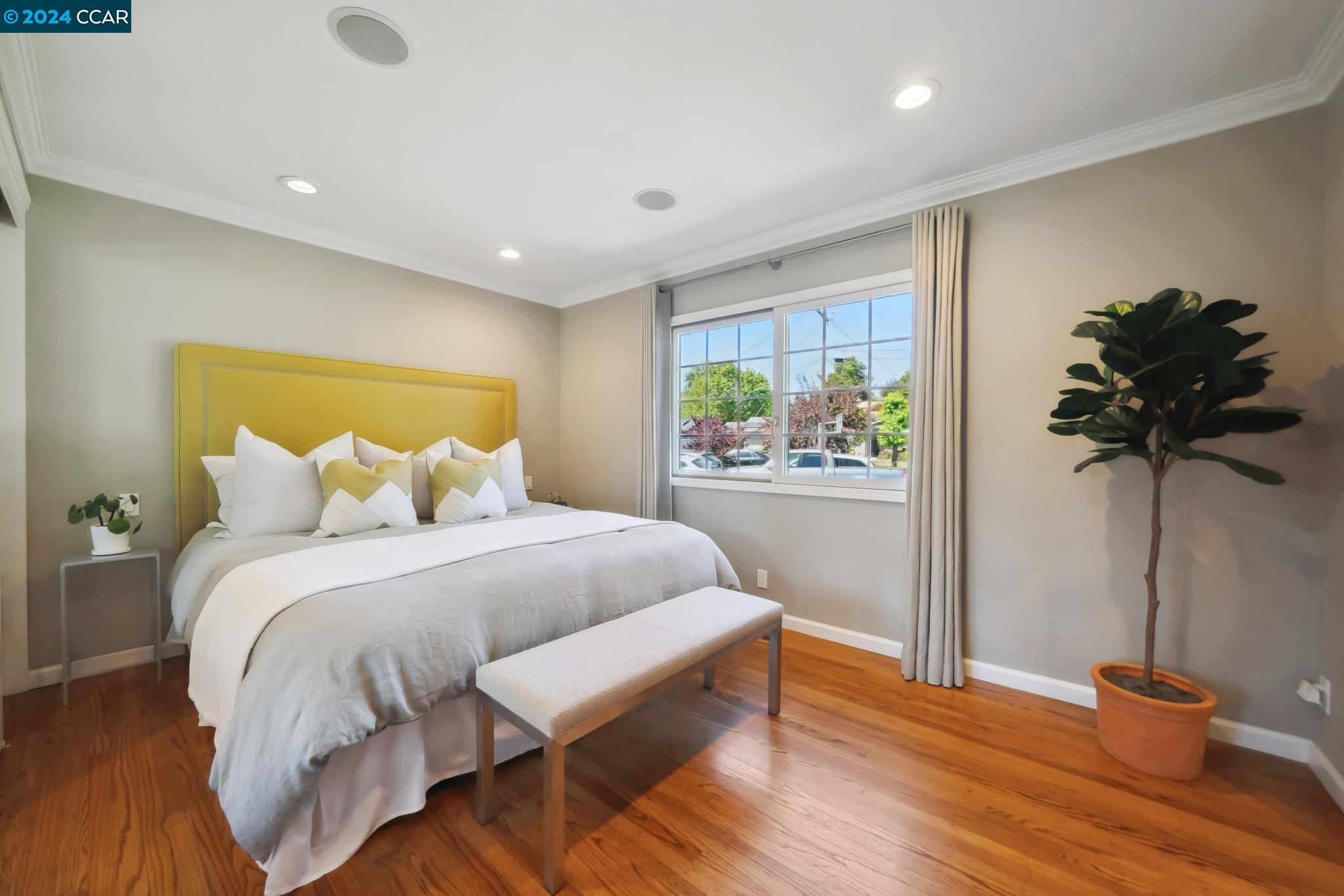 17 Hammond Pl
