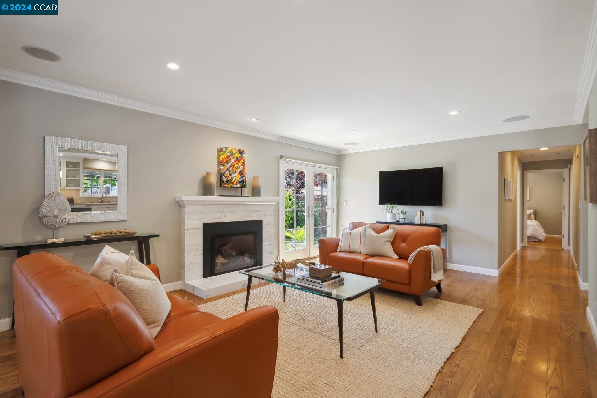 17 Hammond Pl