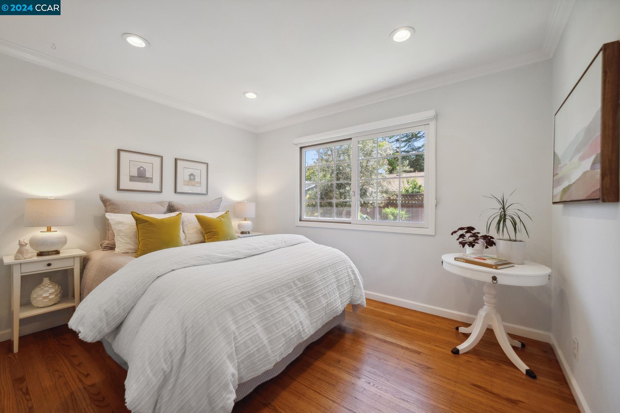 17 Hammond Pl