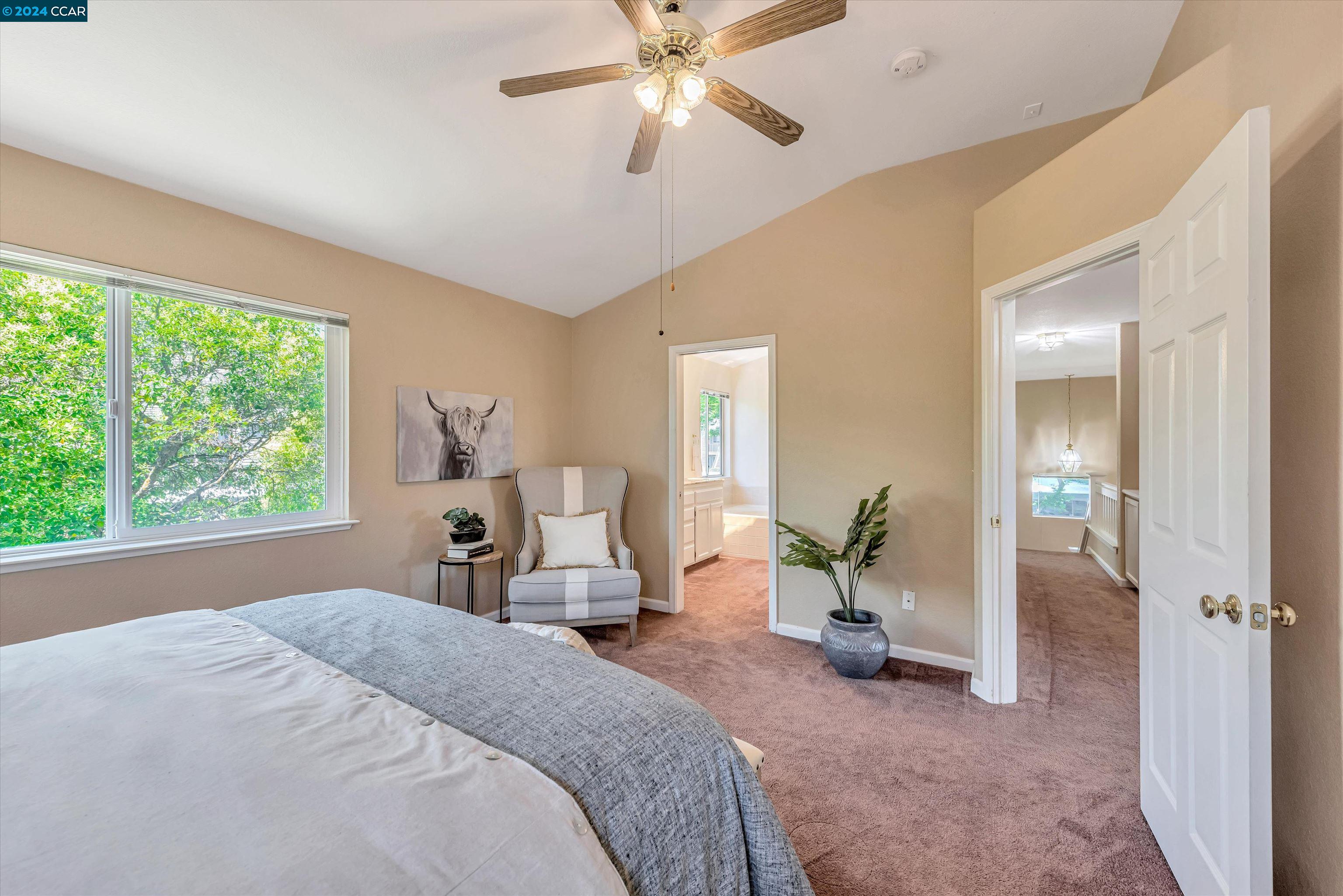 93 Elmwood Dr
