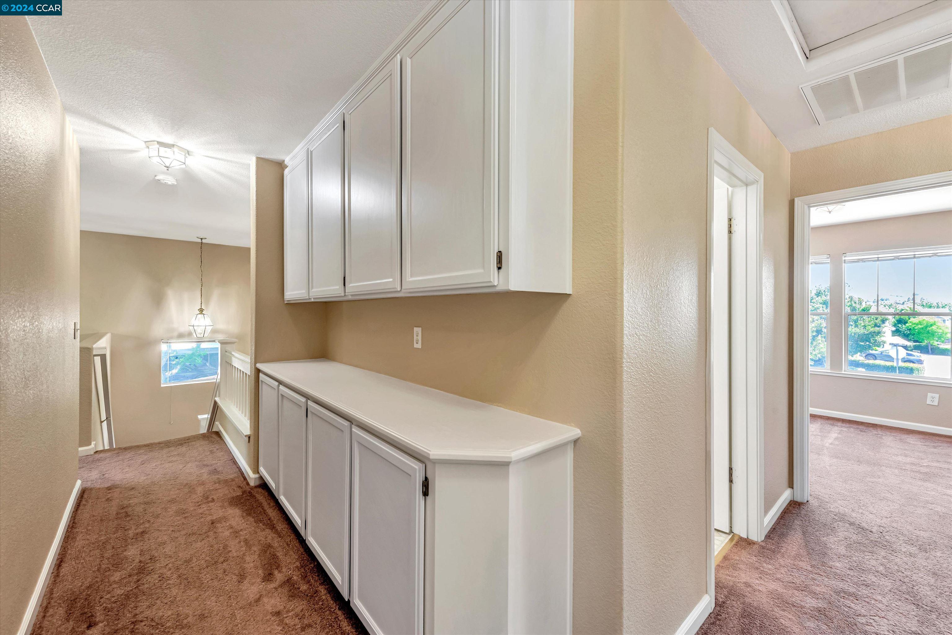 93 Elmwood Dr
