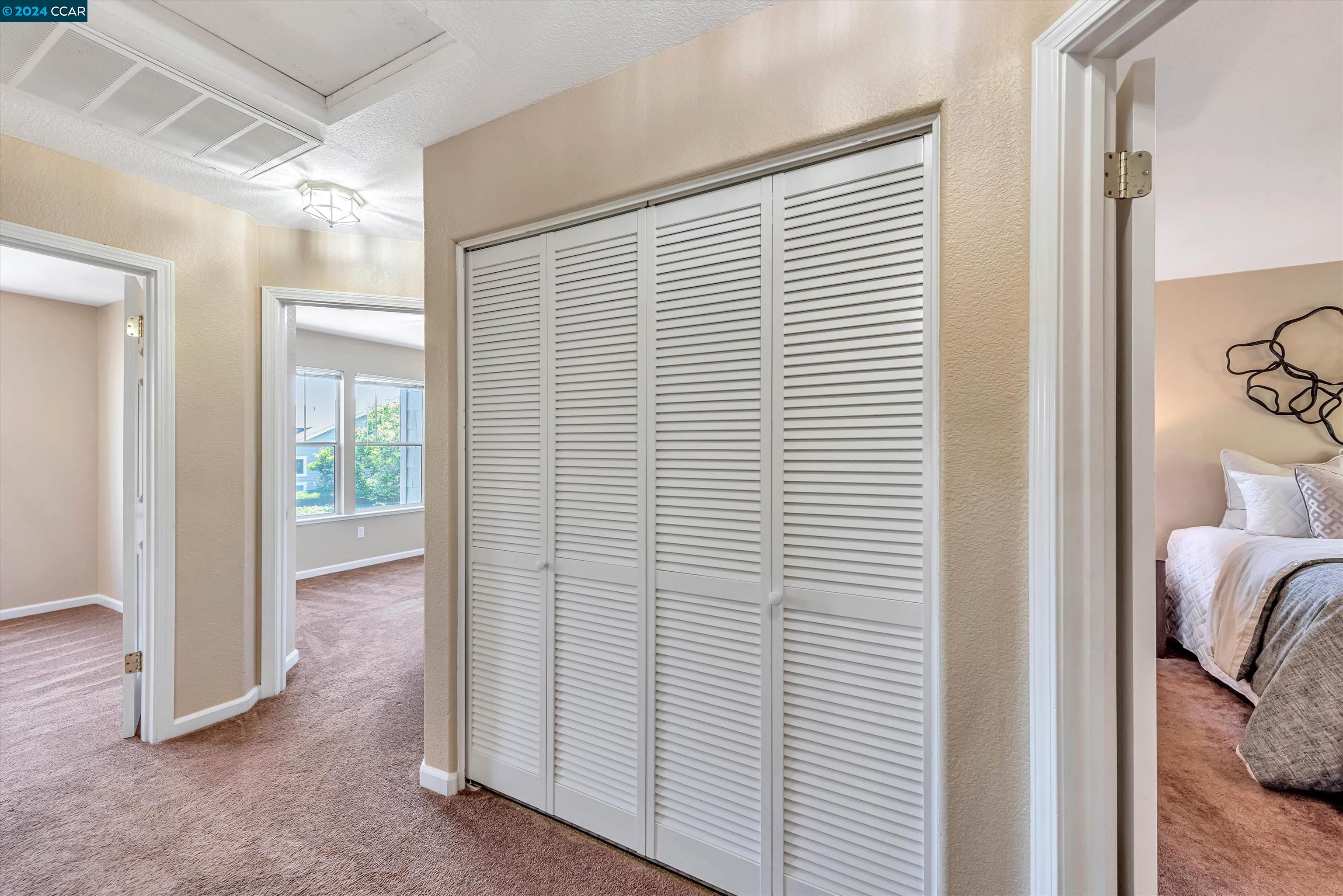 93 Elmwood Dr