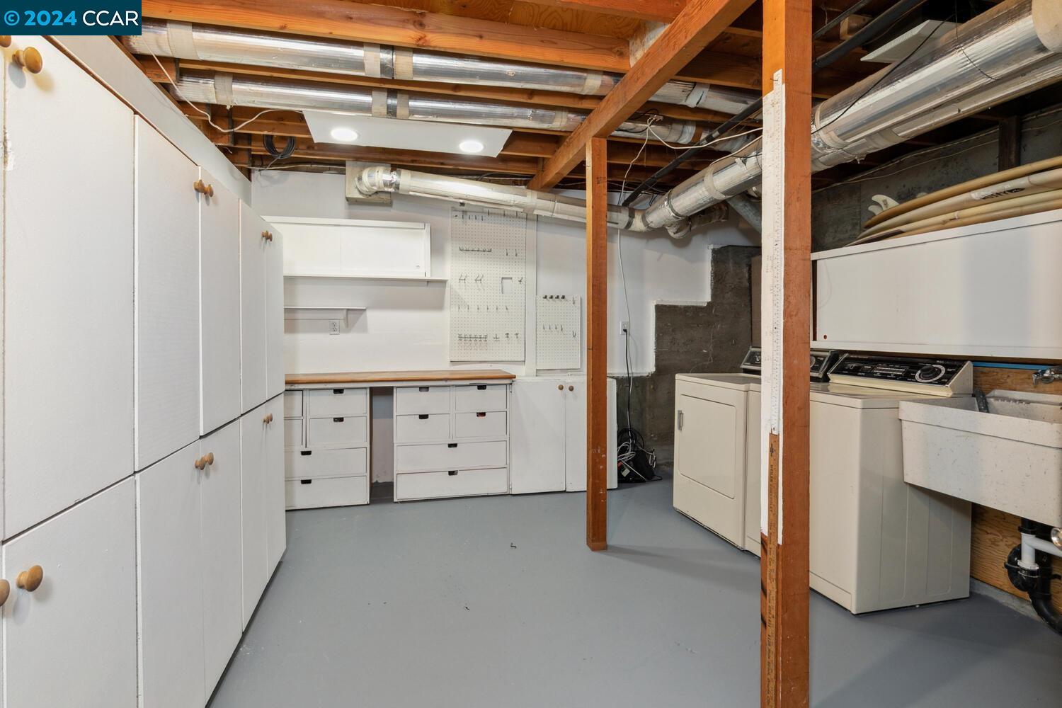 451 Fernwood Dr