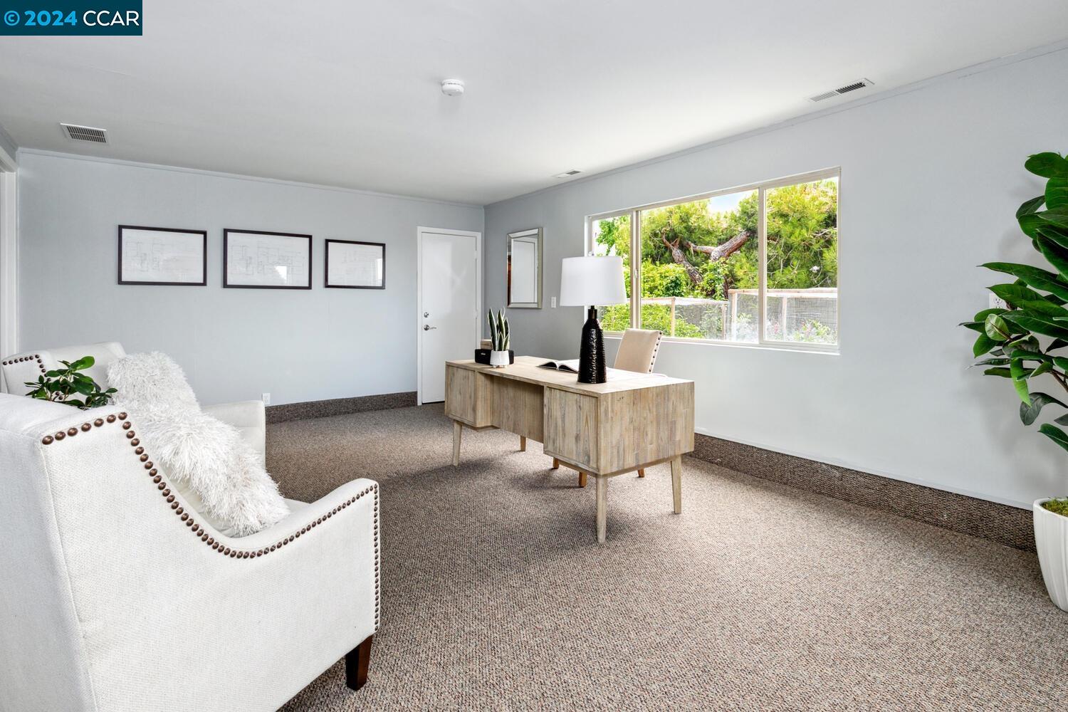 451 Fernwood Dr