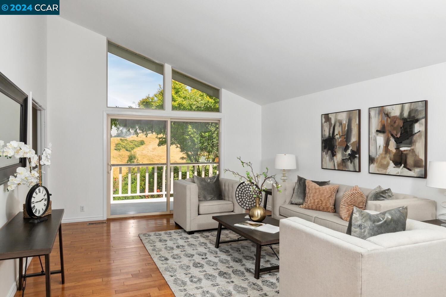 451 Fernwood Dr