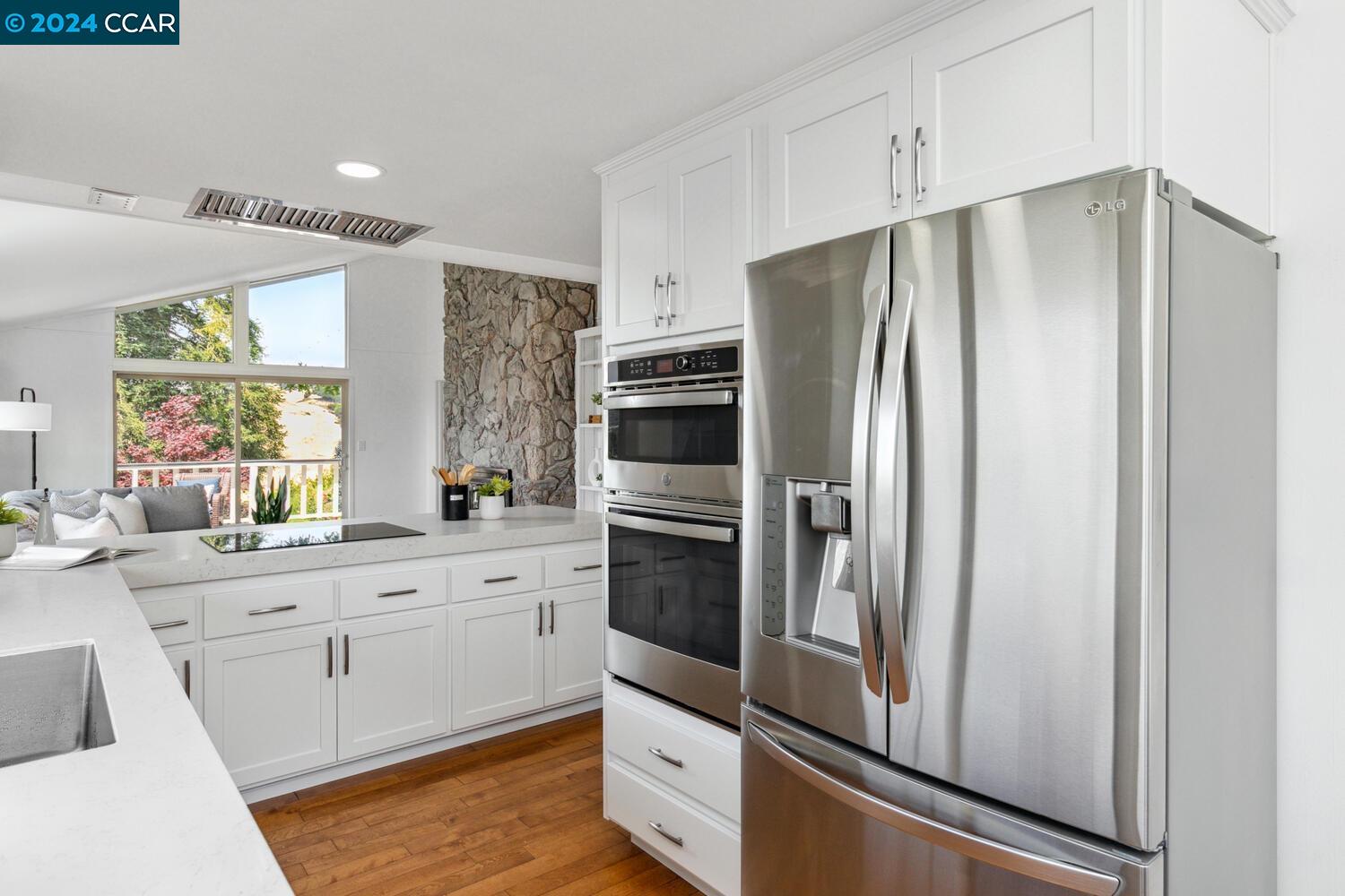 451 Fernwood Dr