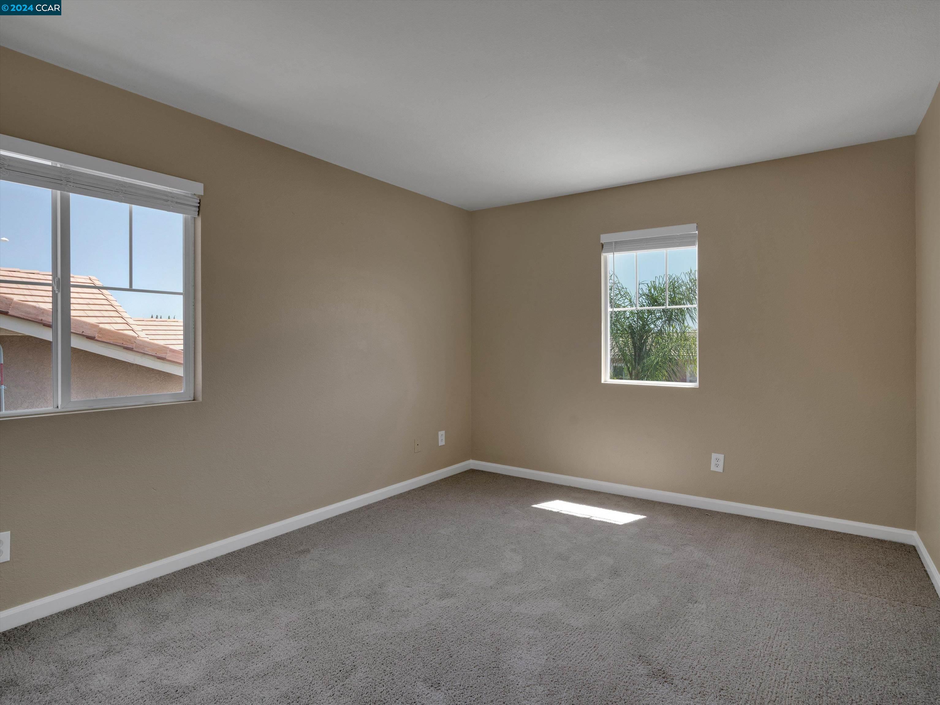 2472 Silveria Way