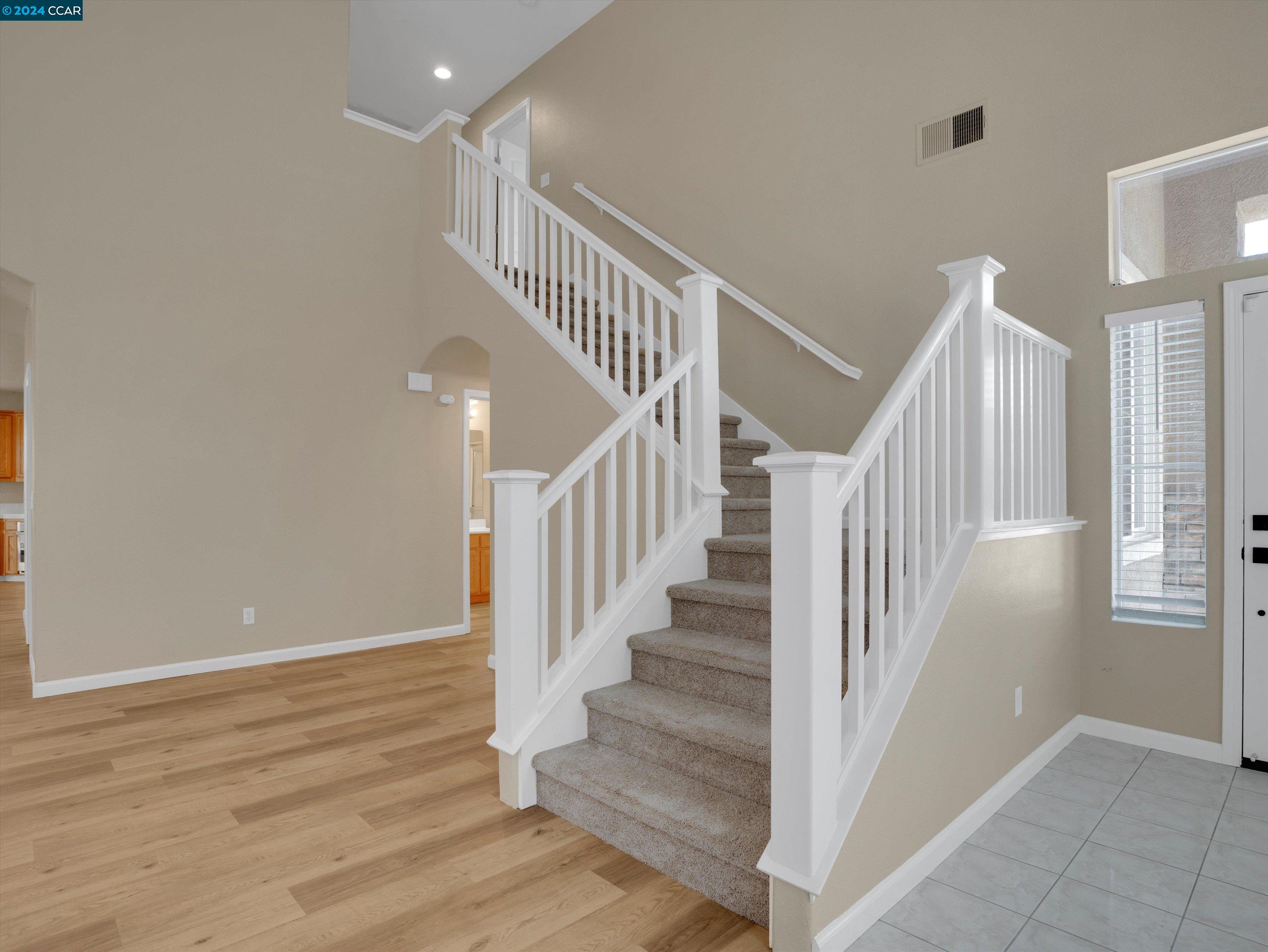 2472 Silveria Way
