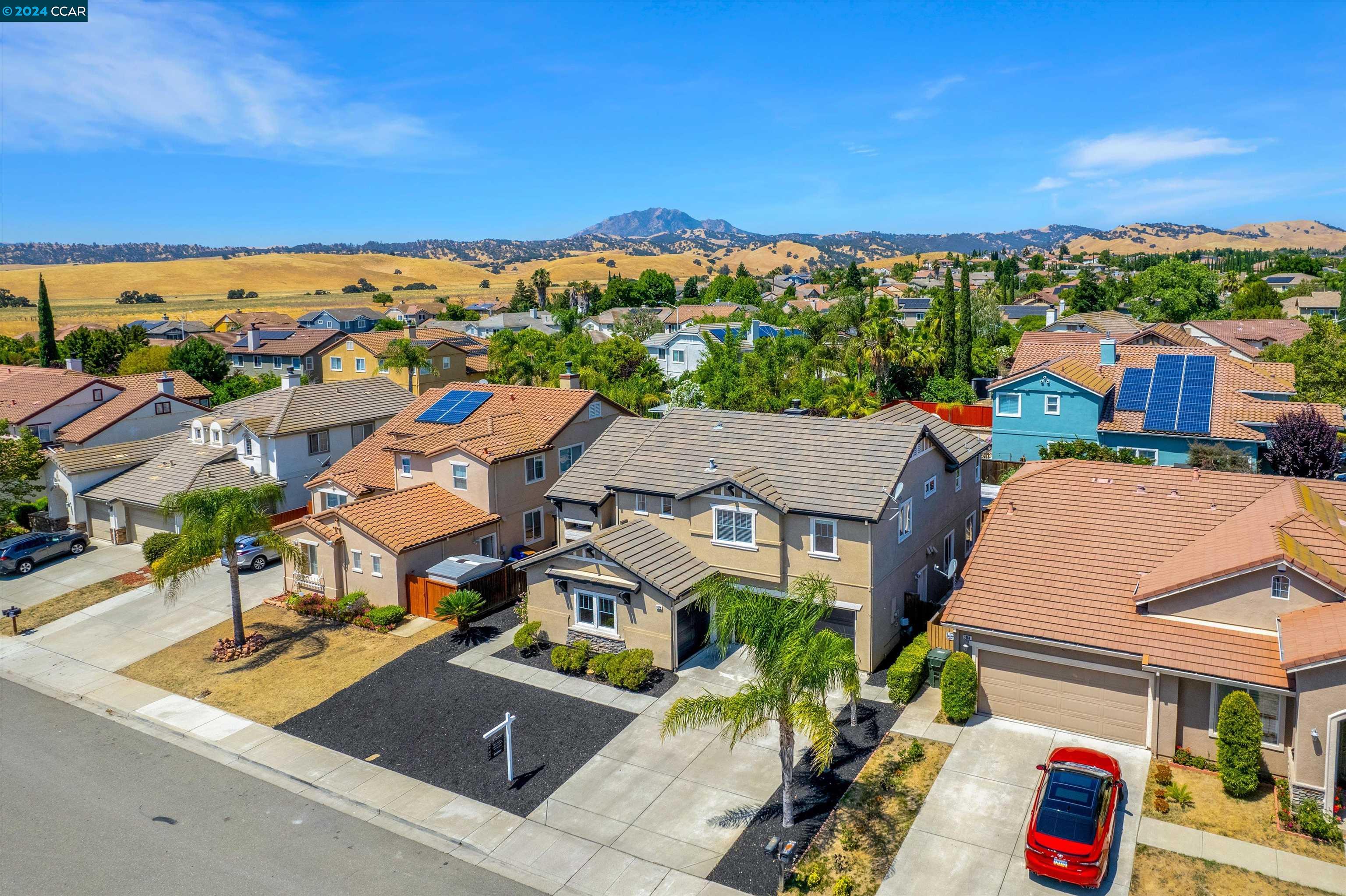 2472 Silveria Way