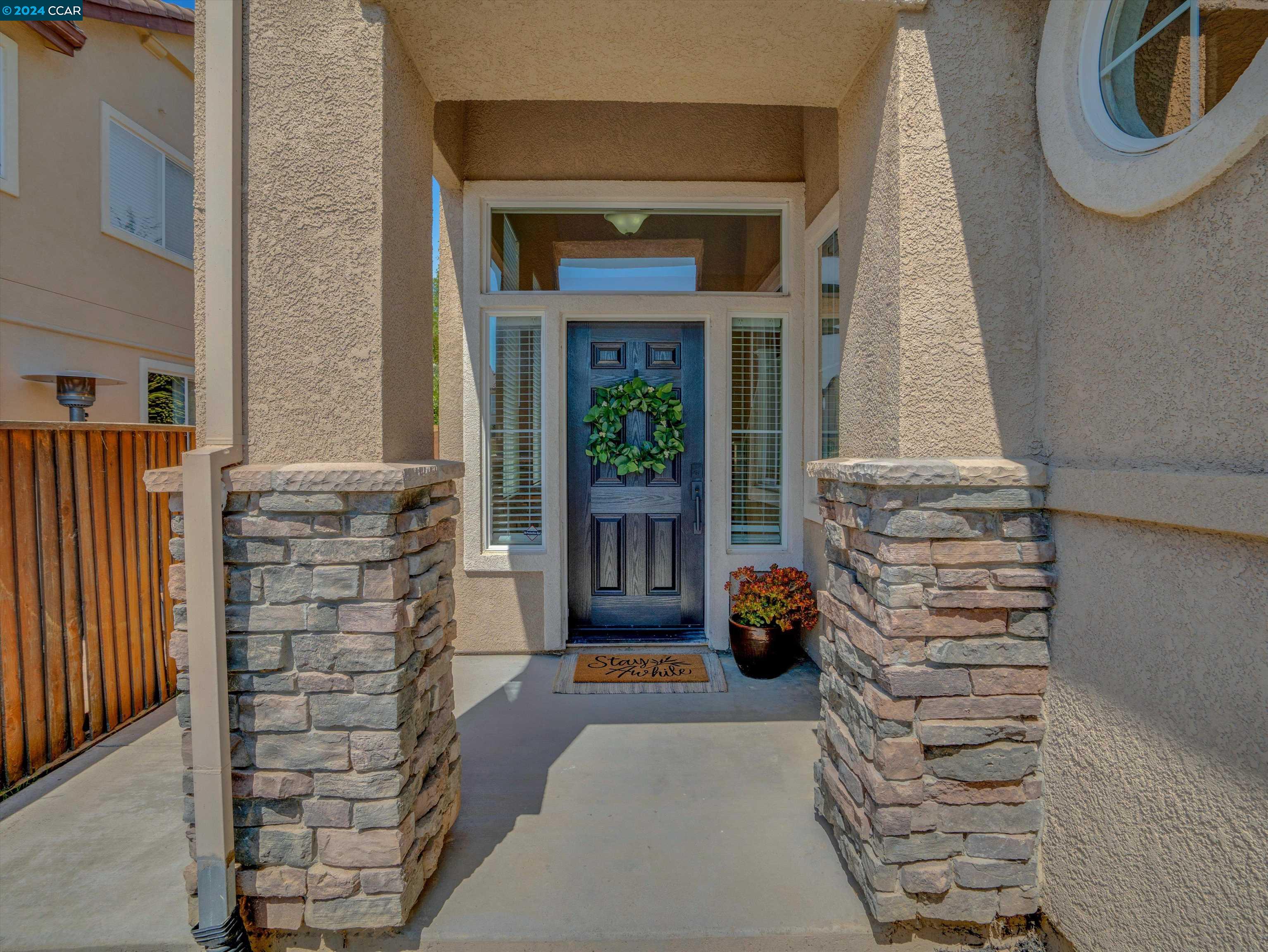 2472 Silveria Way
