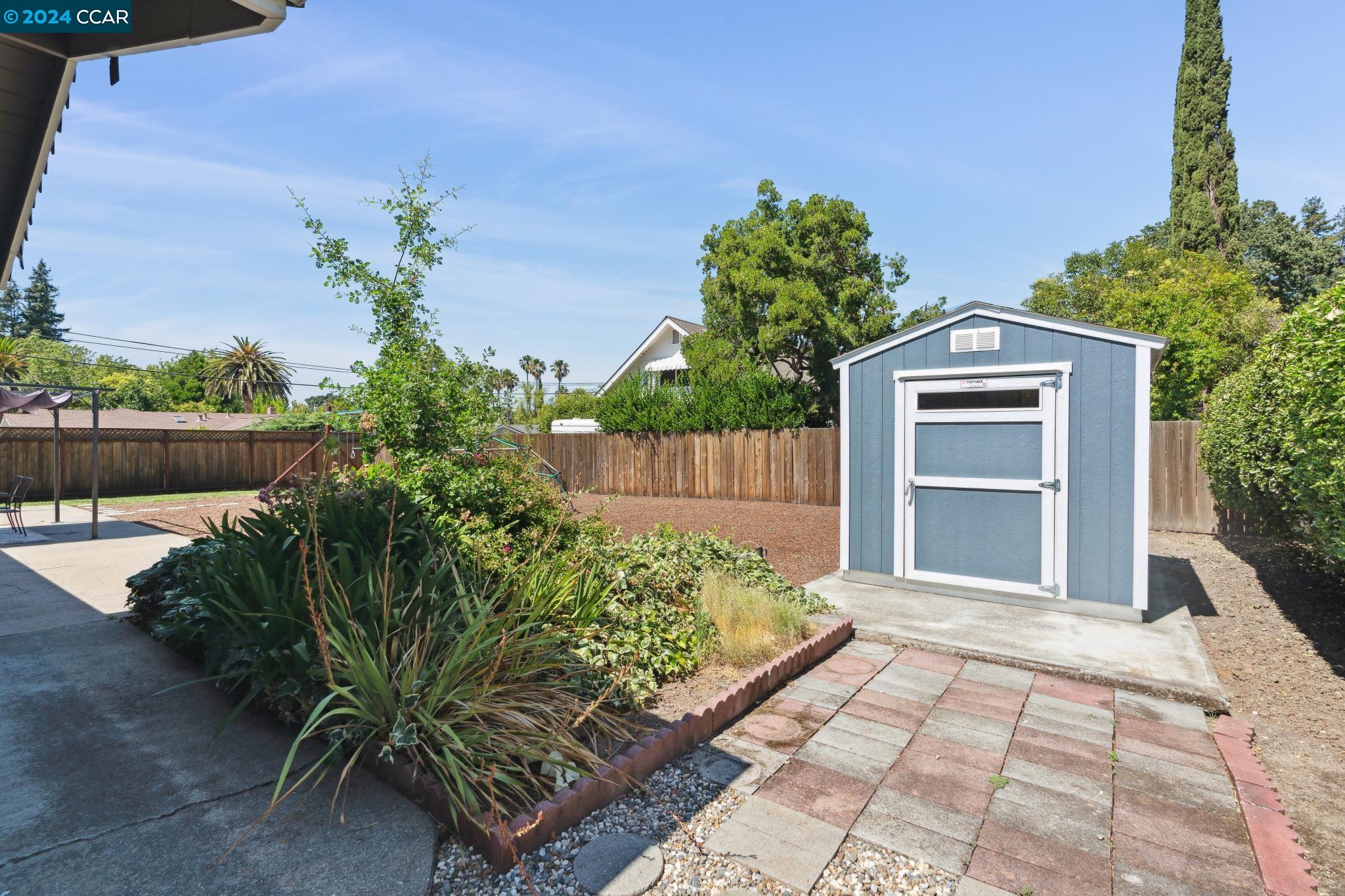 928 Mohr Lane