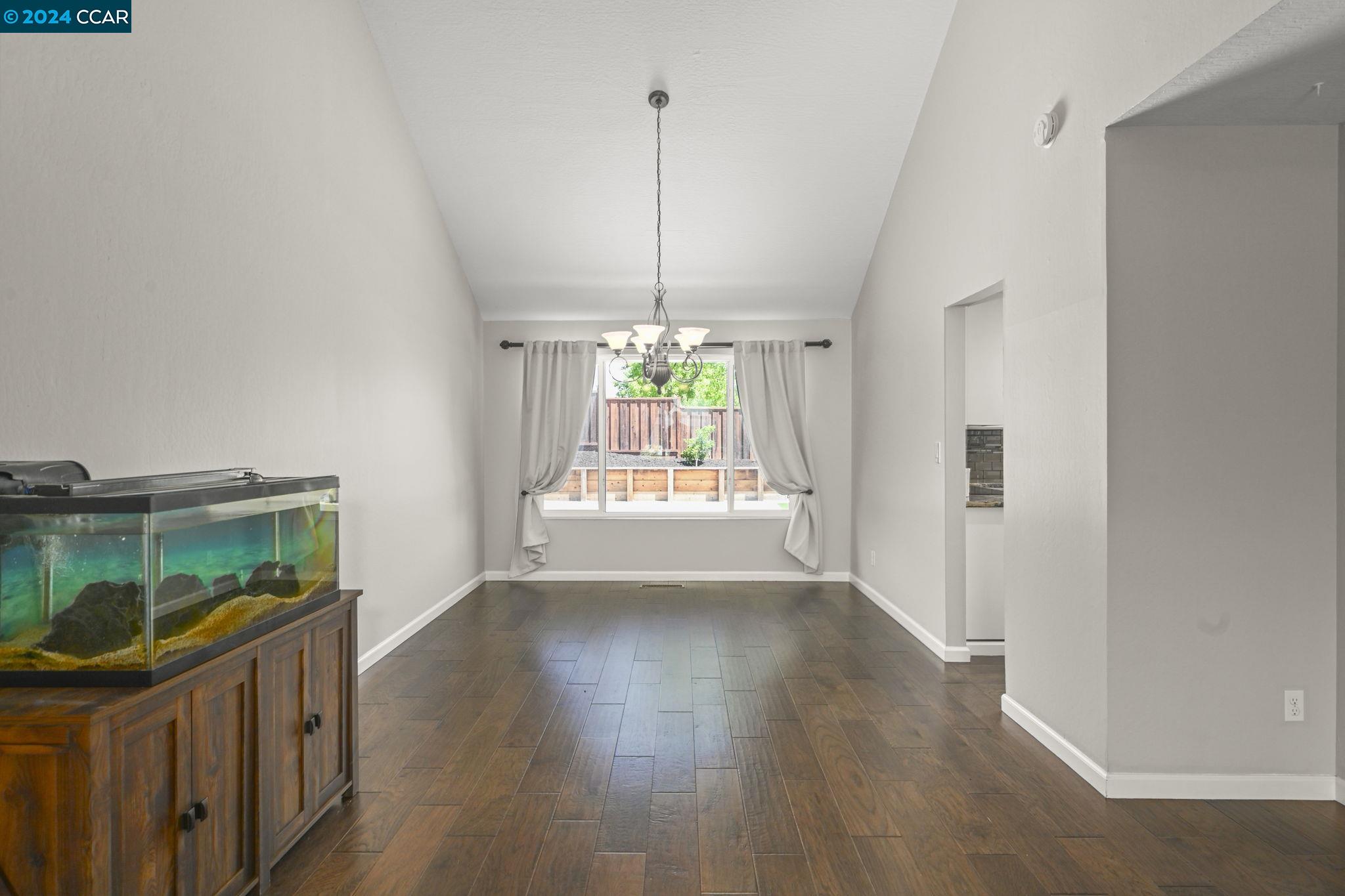 203 Mt Wilson Pl