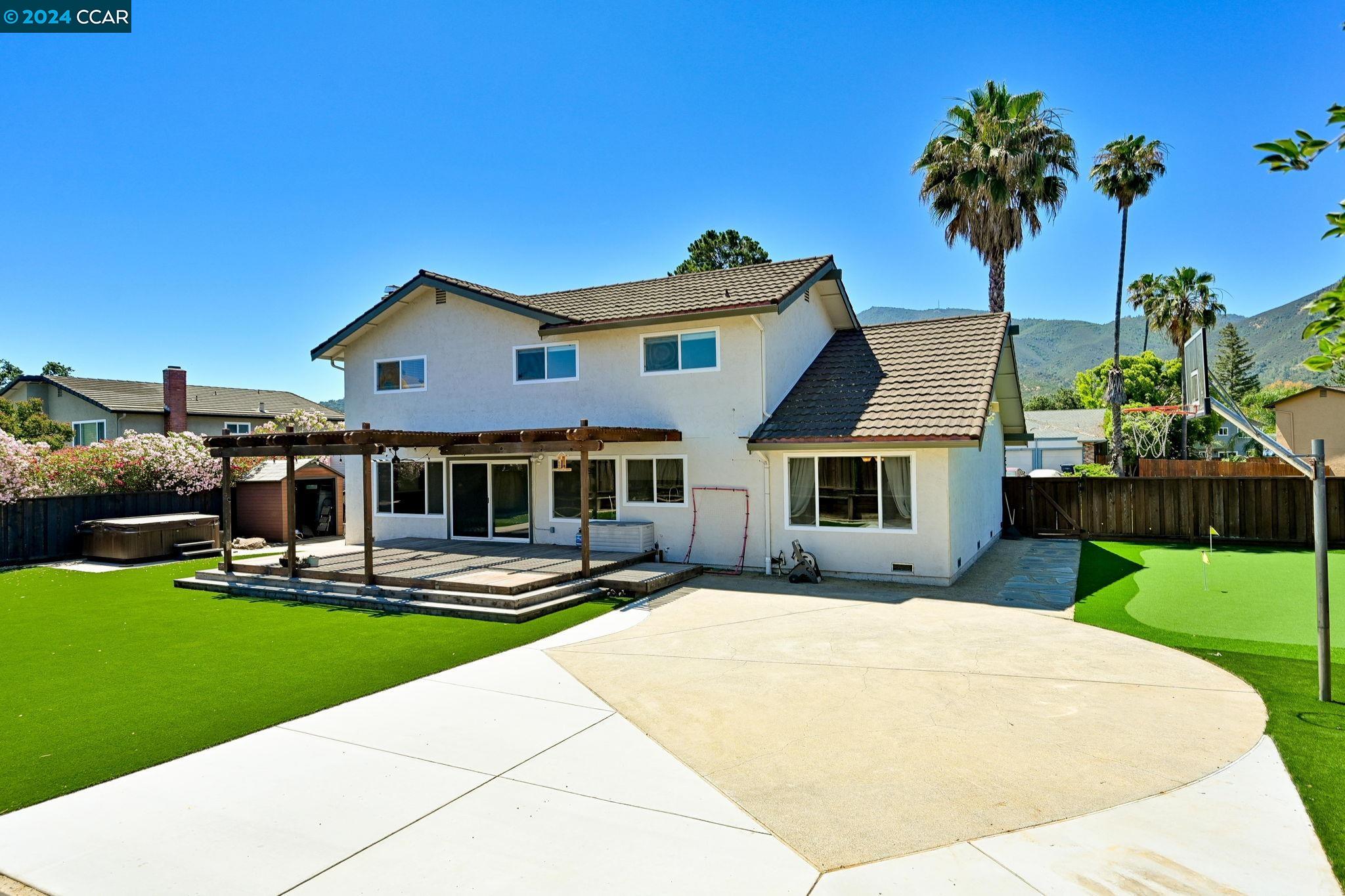 203 Mt Wilson Pl