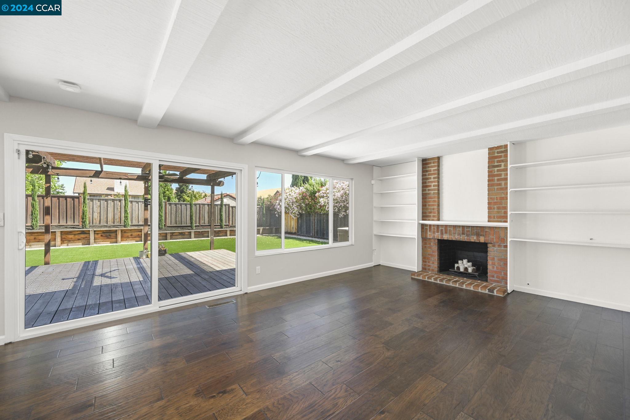 203 Mt Wilson Pl