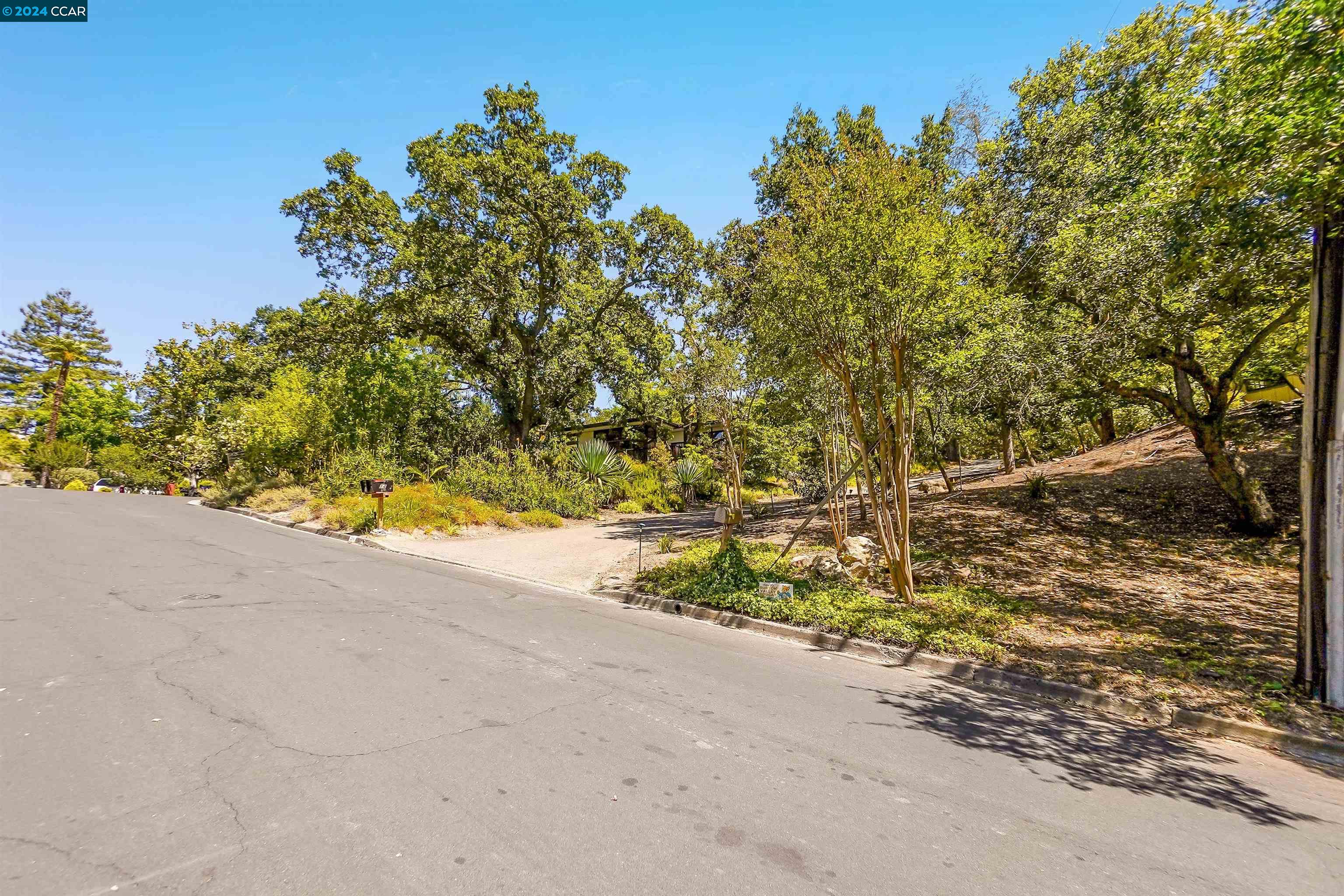 8 Richelle Ct