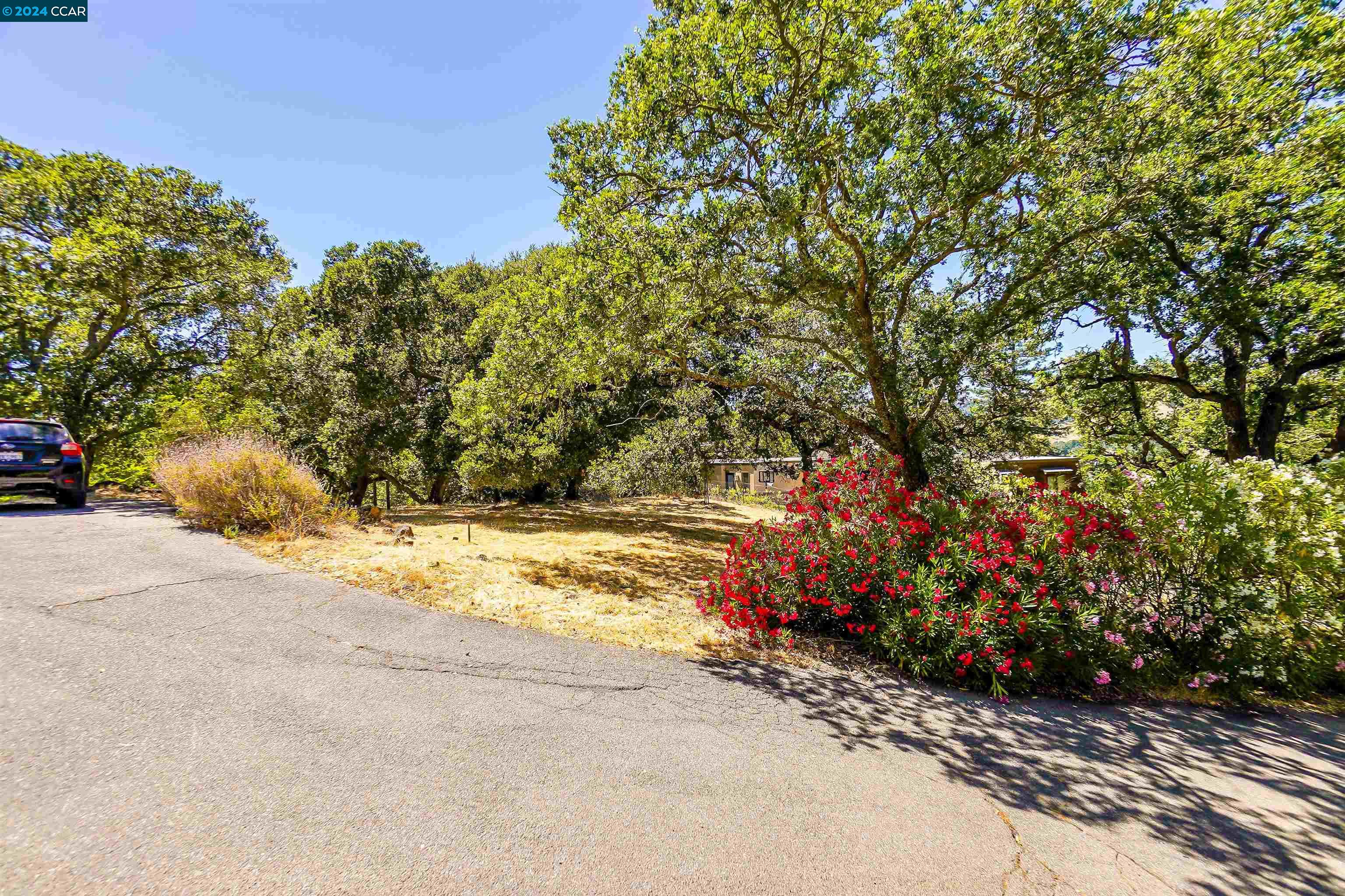 8 Richelle Ct