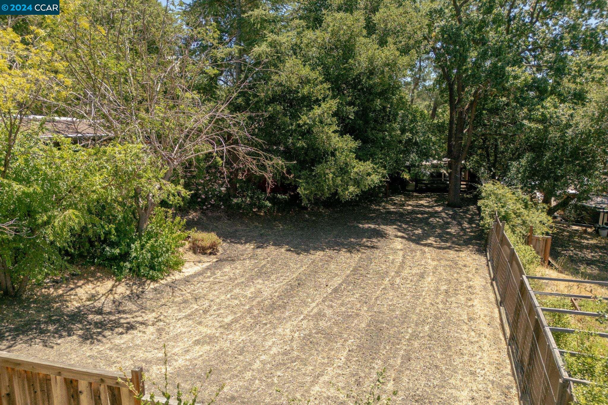 1015 Juanita Dr