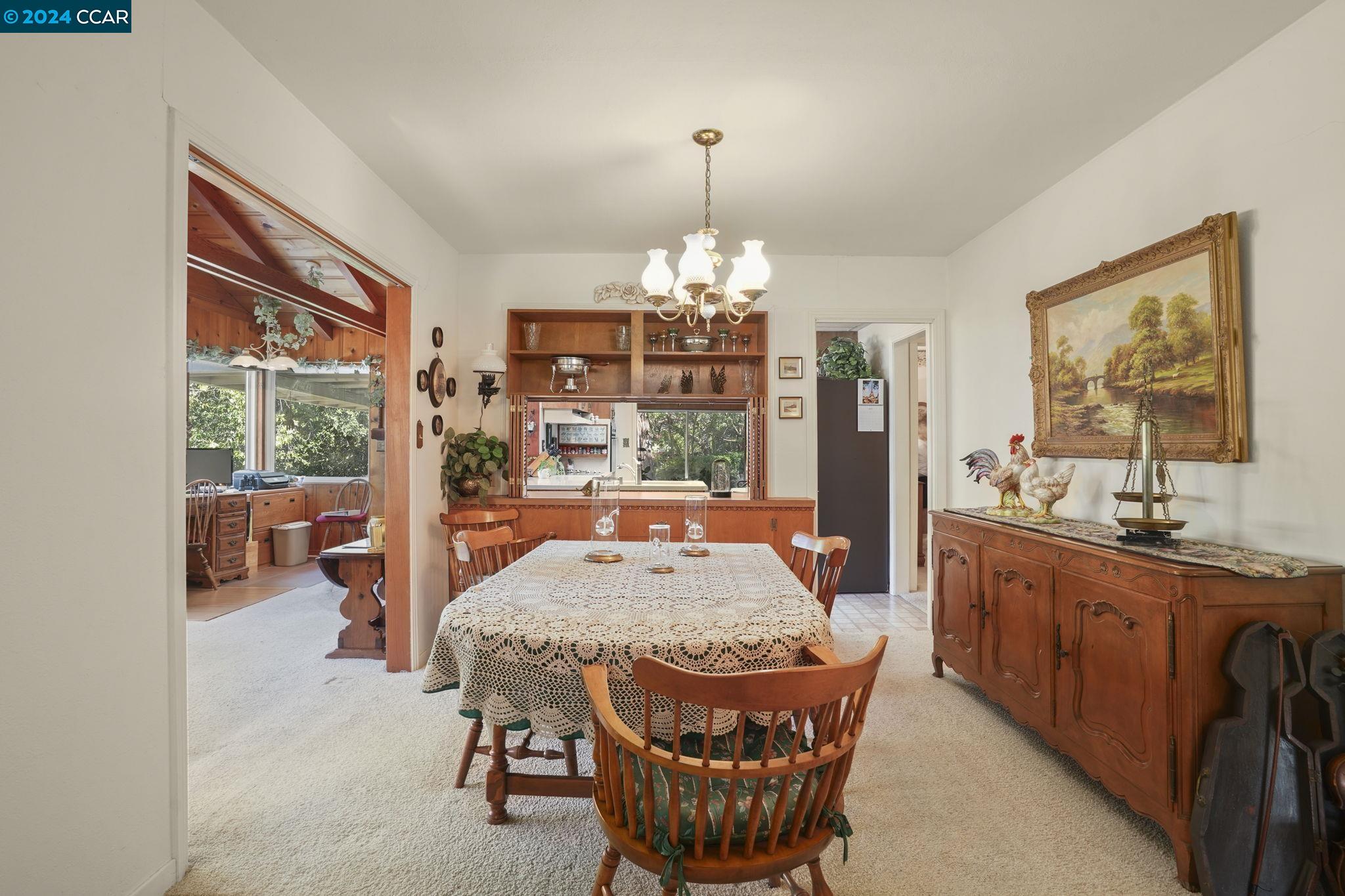 1015 Juanita Dr