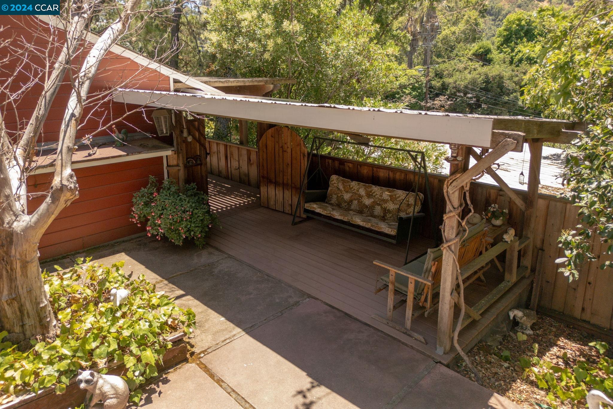 1015 Juanita Dr