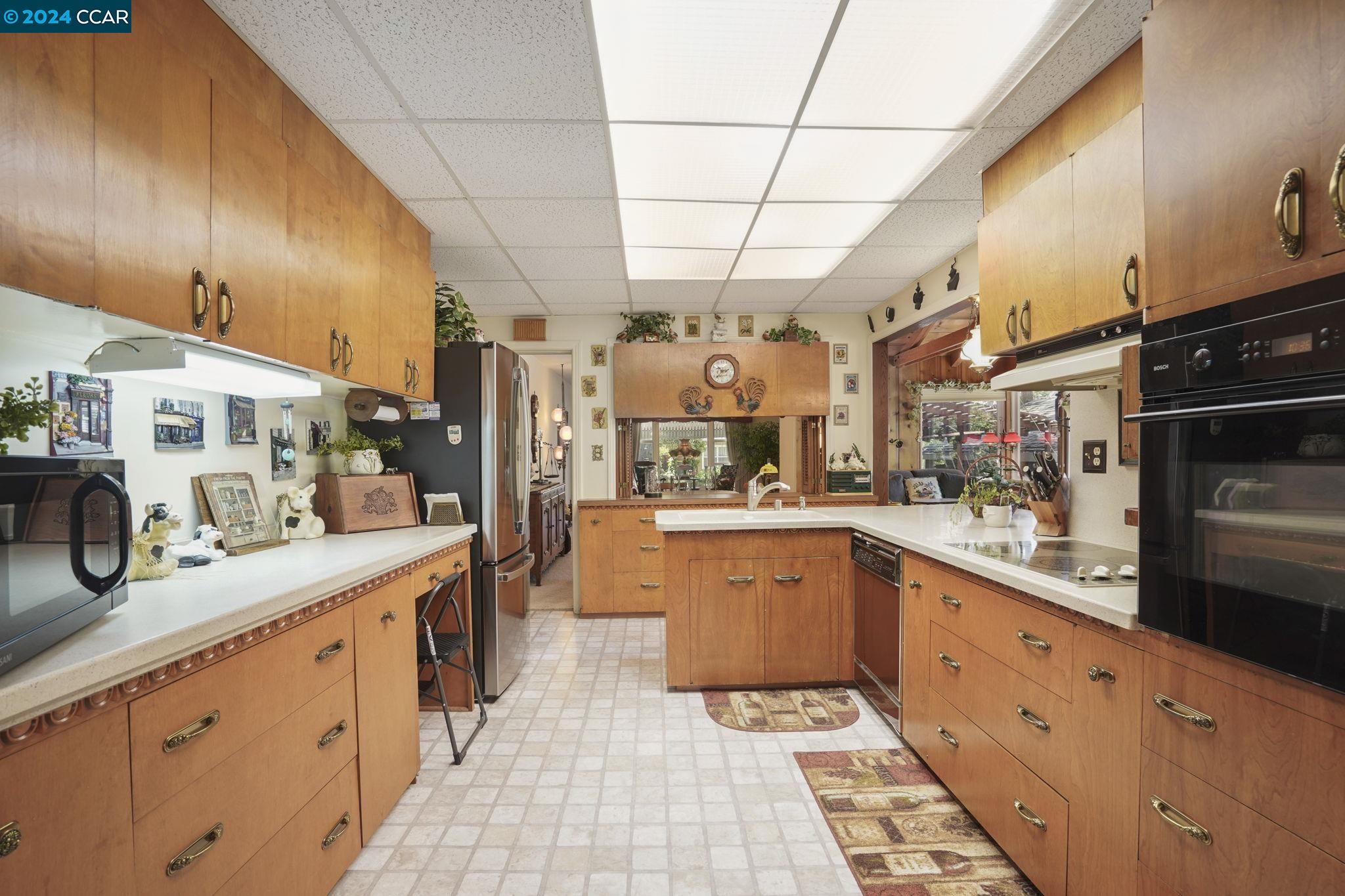 1015 Juanita Dr