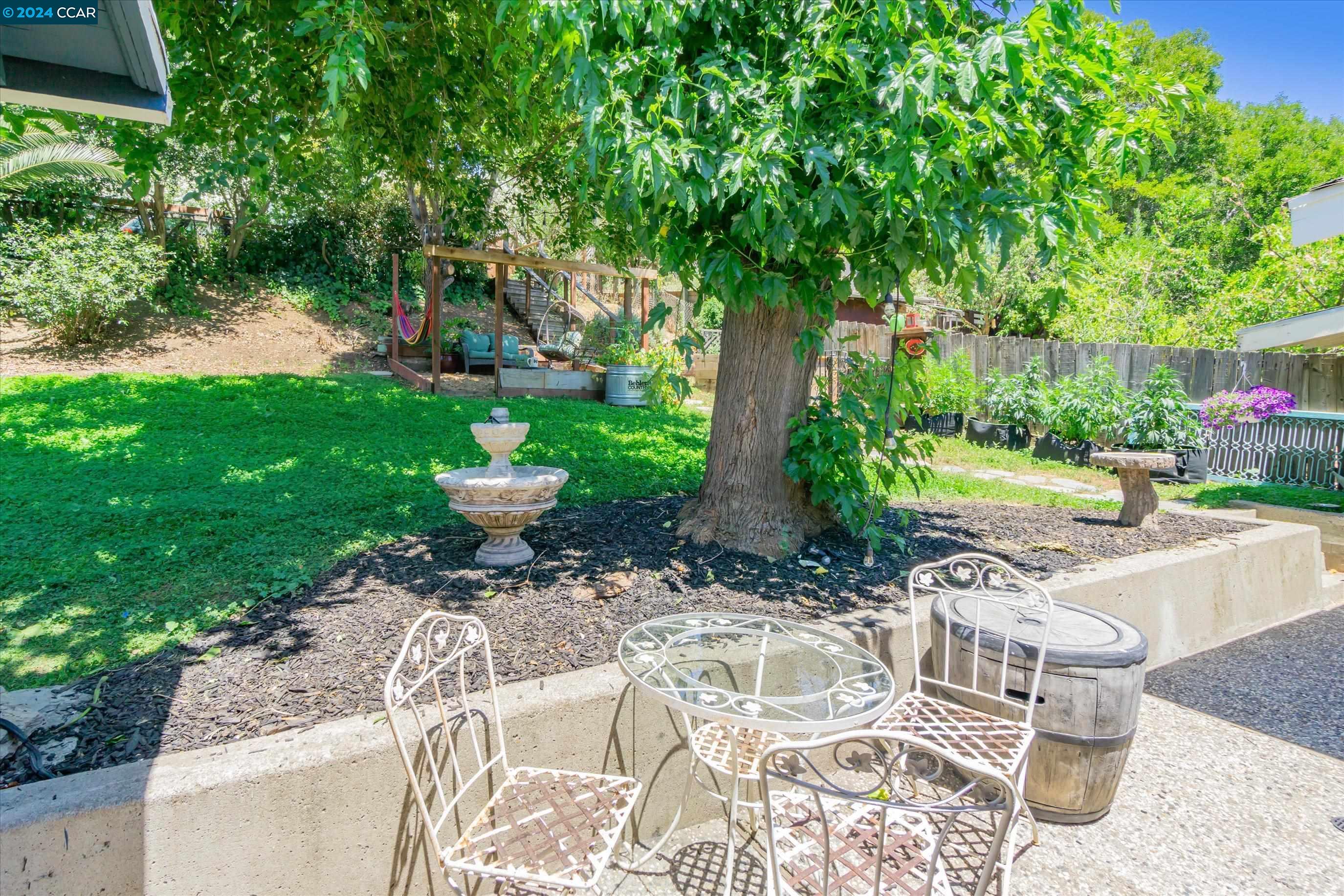 1465 Pacheco Blvd