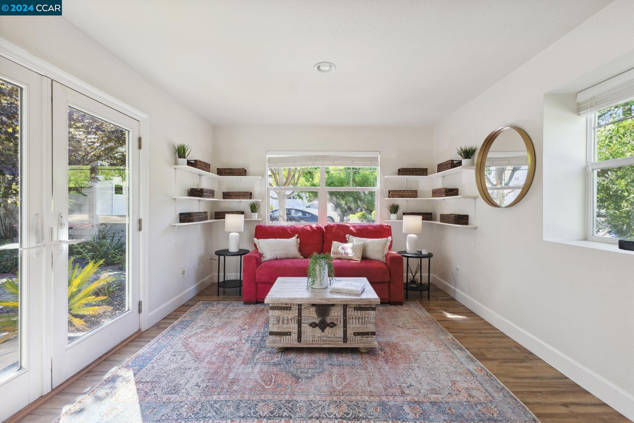 735 Old Stable Pl